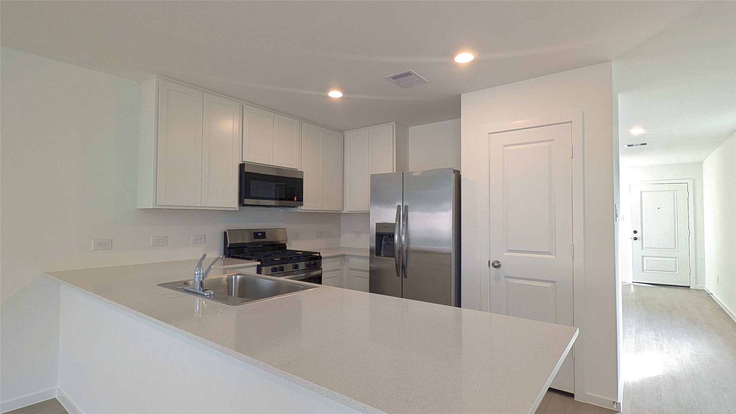 Quartz countertop island/ breakfast bar