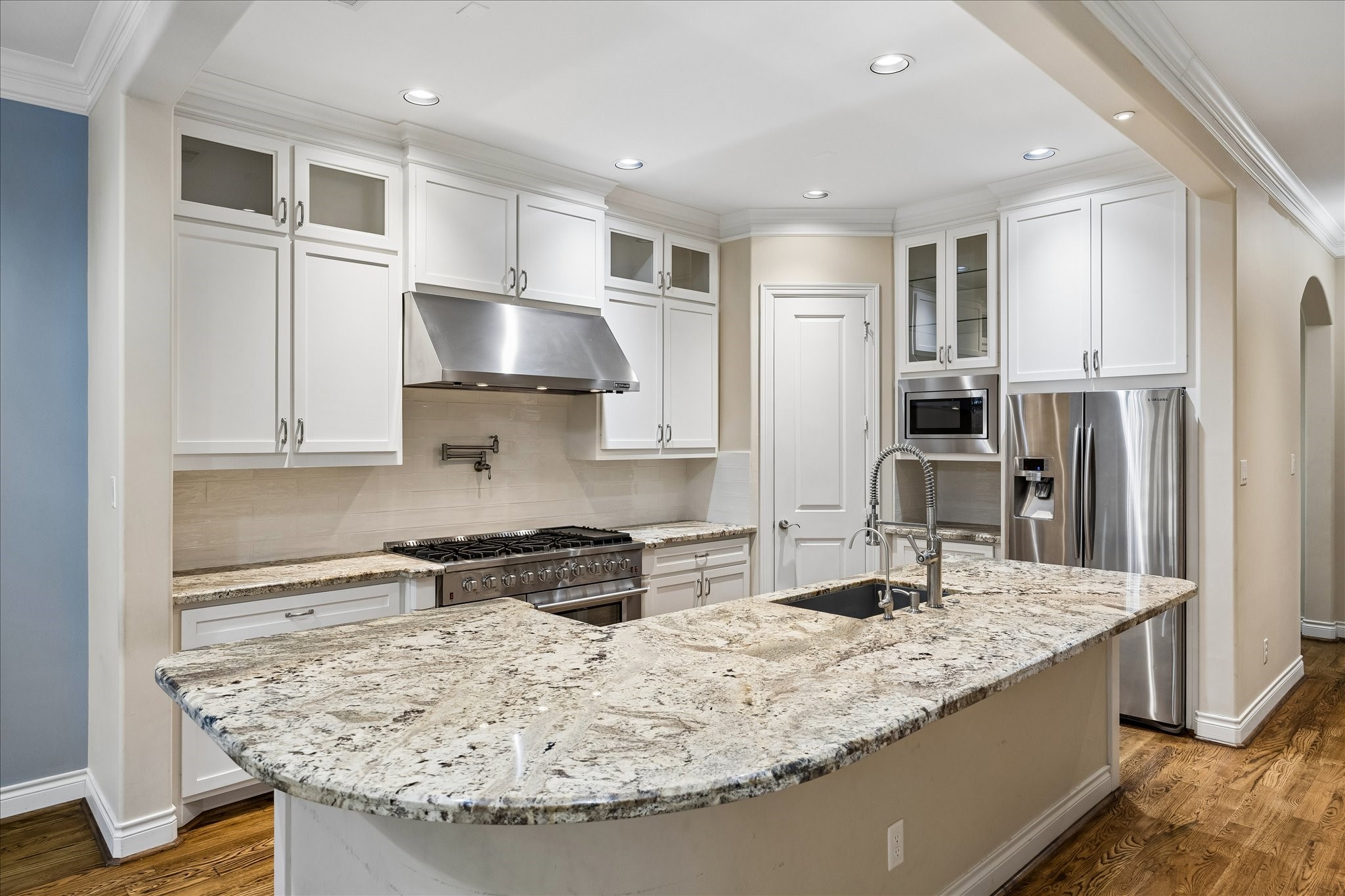 Wonderful kitchen with 8 burner range Wonderful kitchen with 8 burner range
