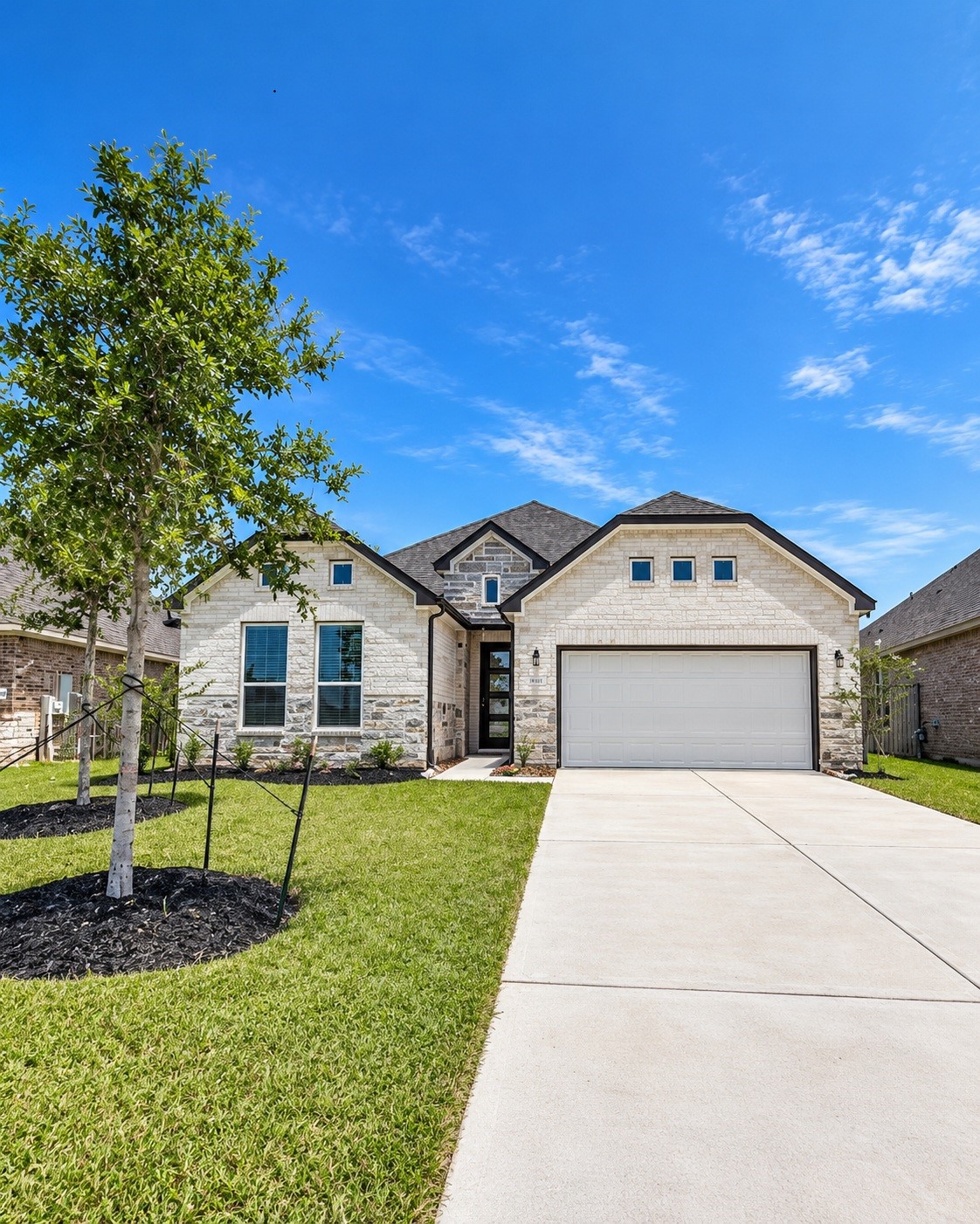 2911 Golden Isle Drive, Texas City, TX 77568