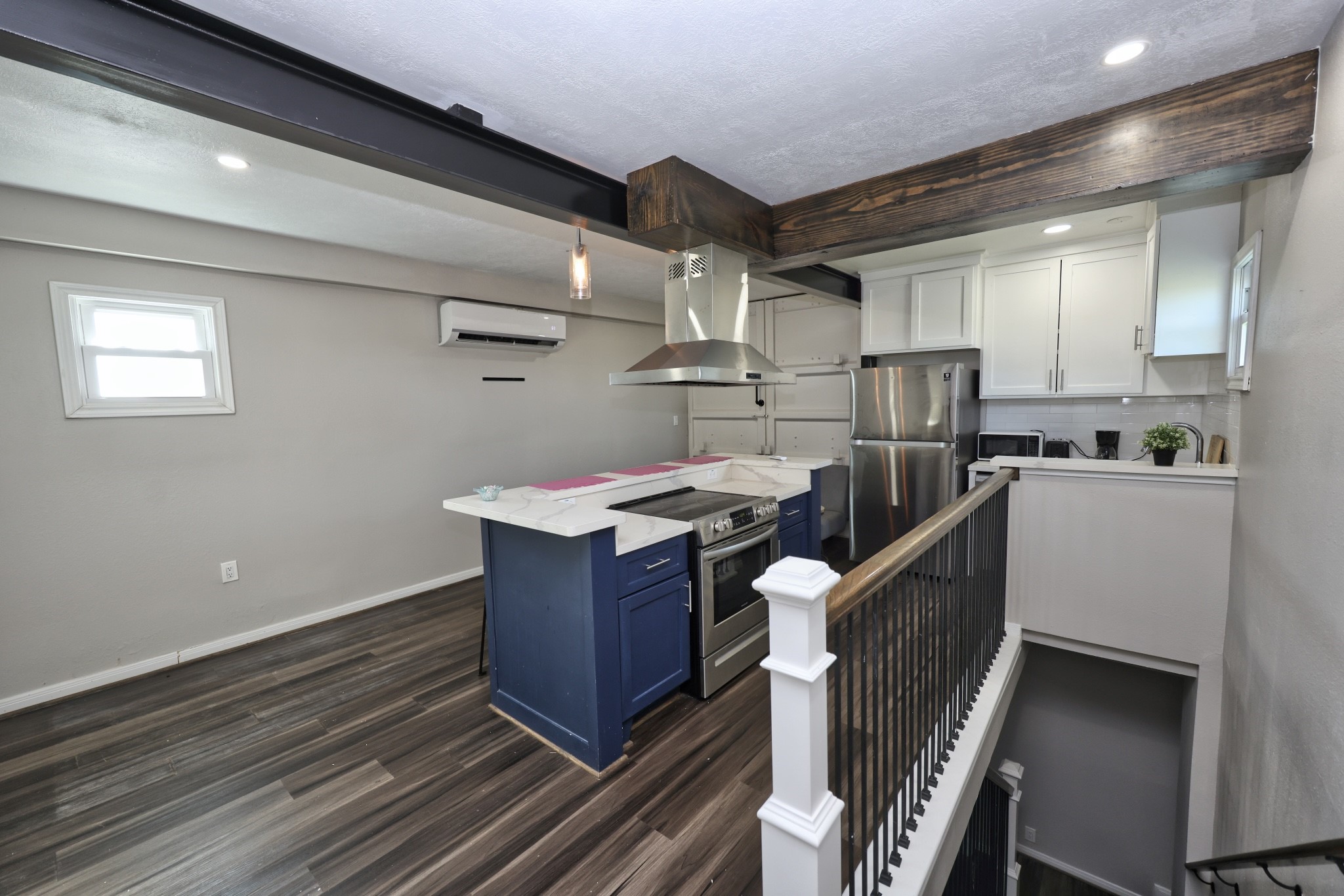4016 Las Palmas Street, Galveston, TX 77554