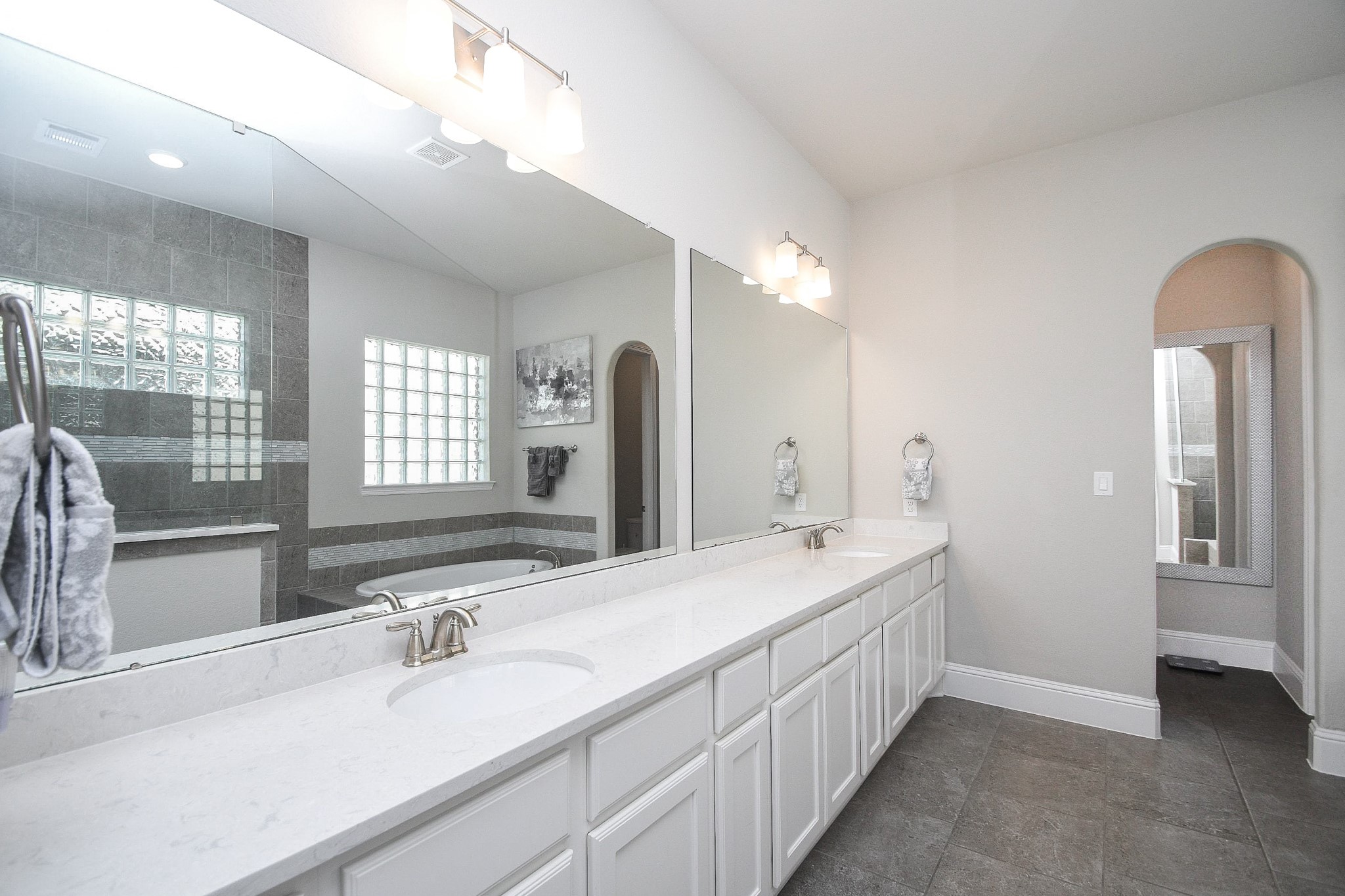 2330 Twin Rose Drive, Missouri City, TX 77459