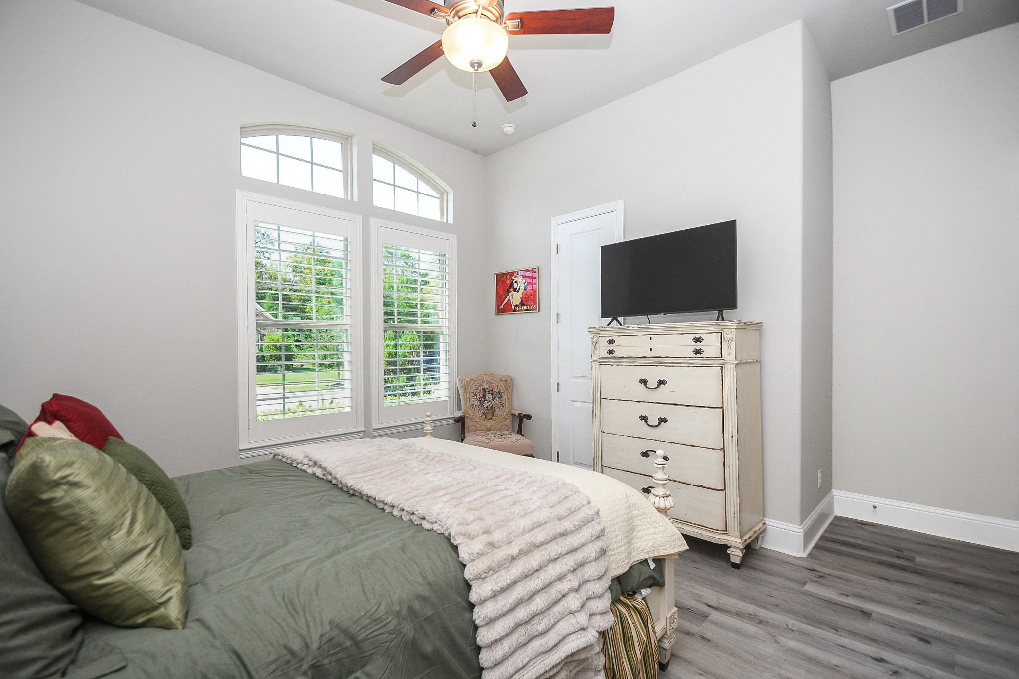 2330 Twin Rose Drive, Missouri City, TX 77459
