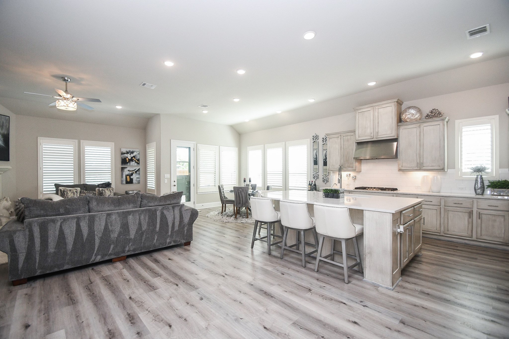 2330 Twin Rose Drive, Missouri City, TX 77459