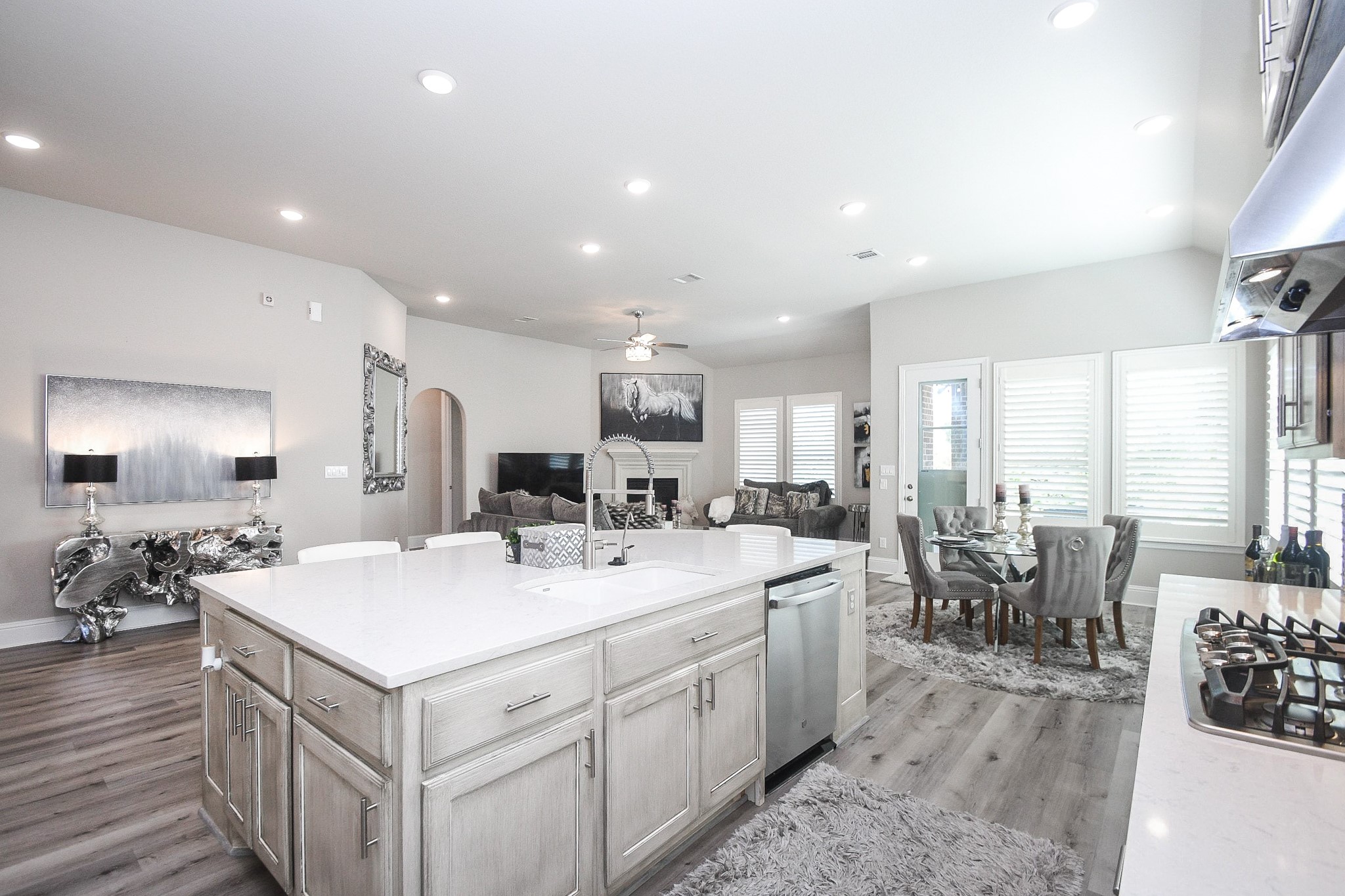 2330 Twin Rose Drive, Missouri City, TX 77459