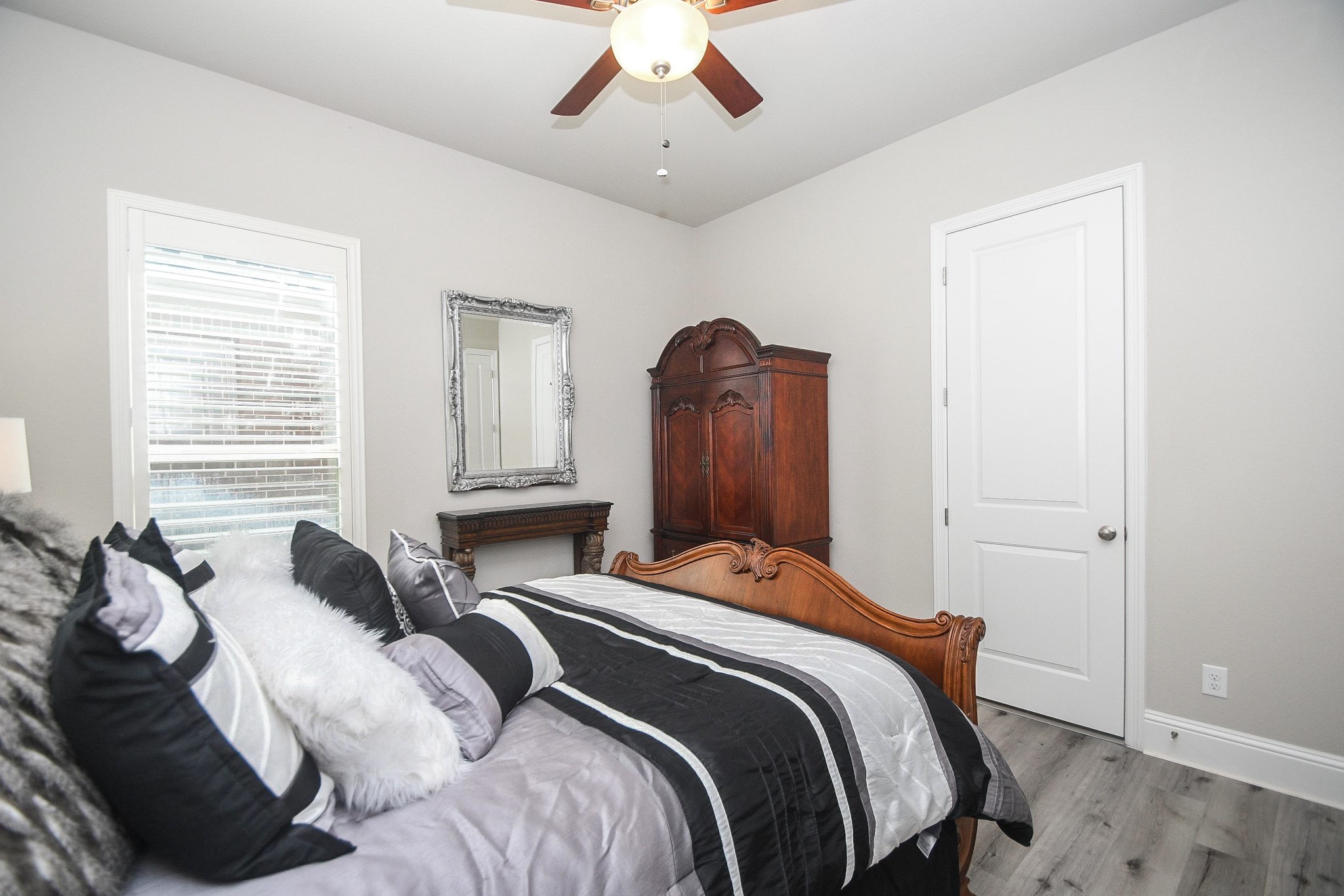 2330 Twin Rose Drive, Missouri City, TX 77459