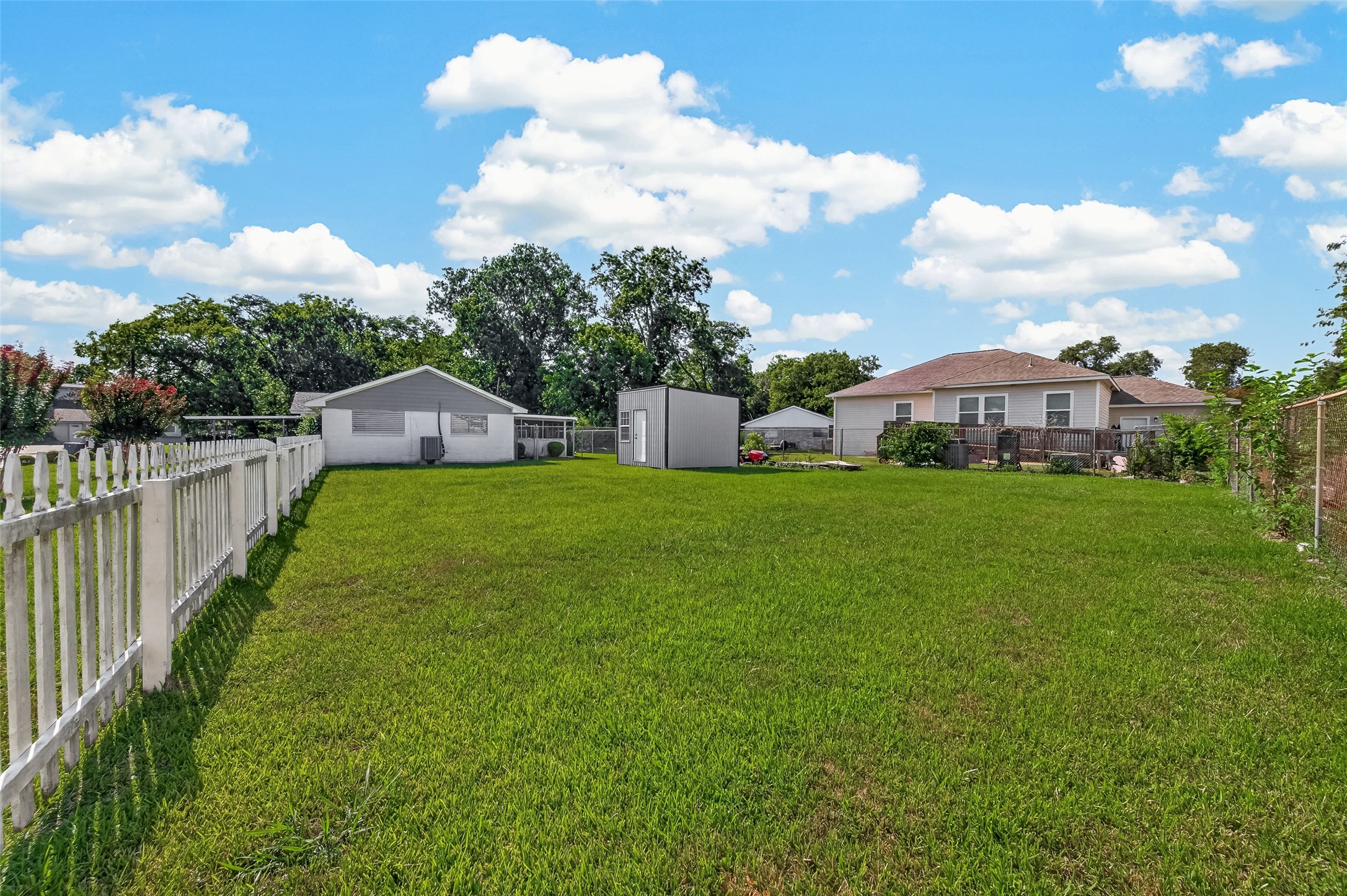 7502 Nightingale Circle, Texas City, TX 77591