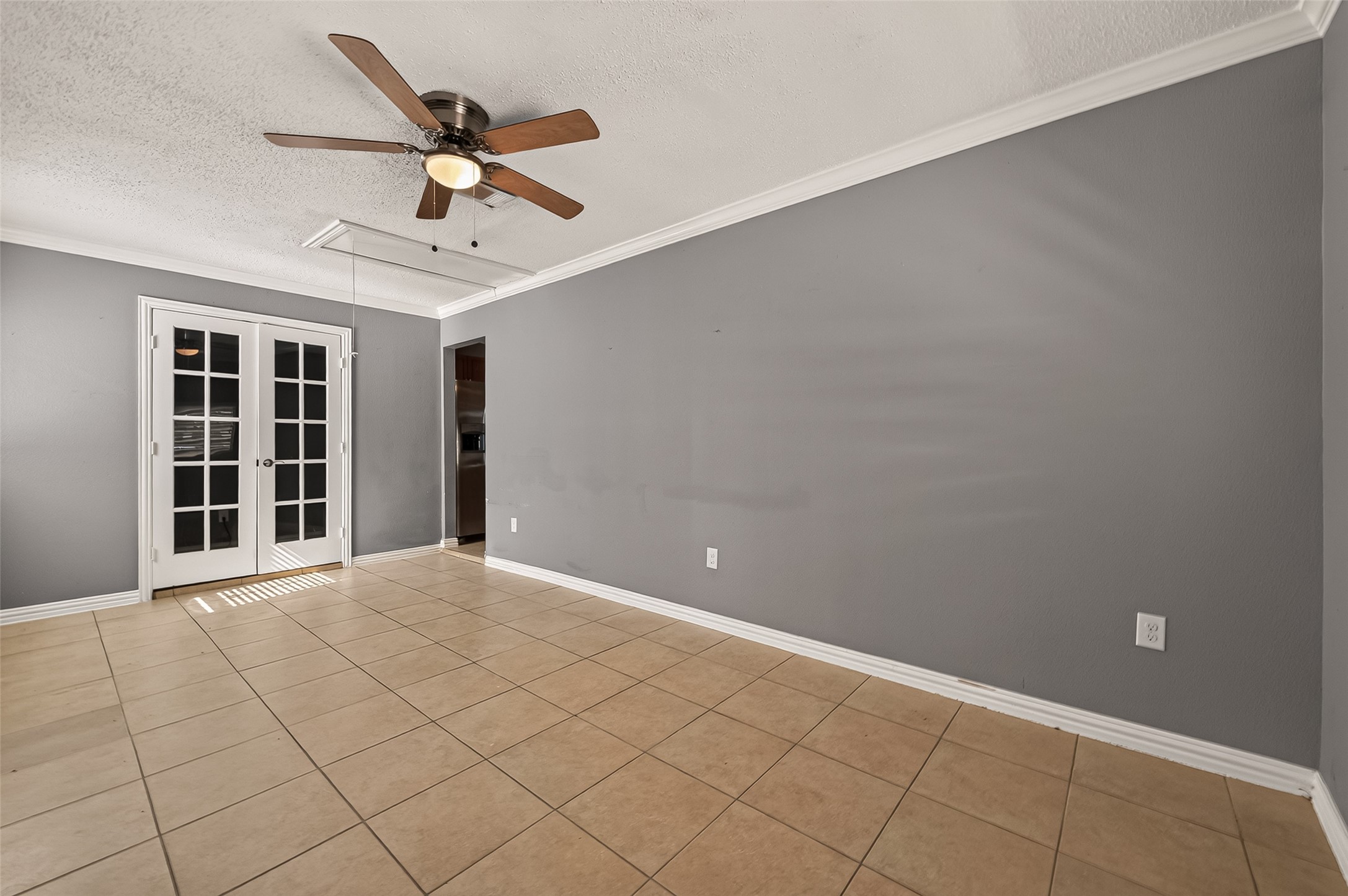 7502 Nightingale Circle, Texas City, TX 77591