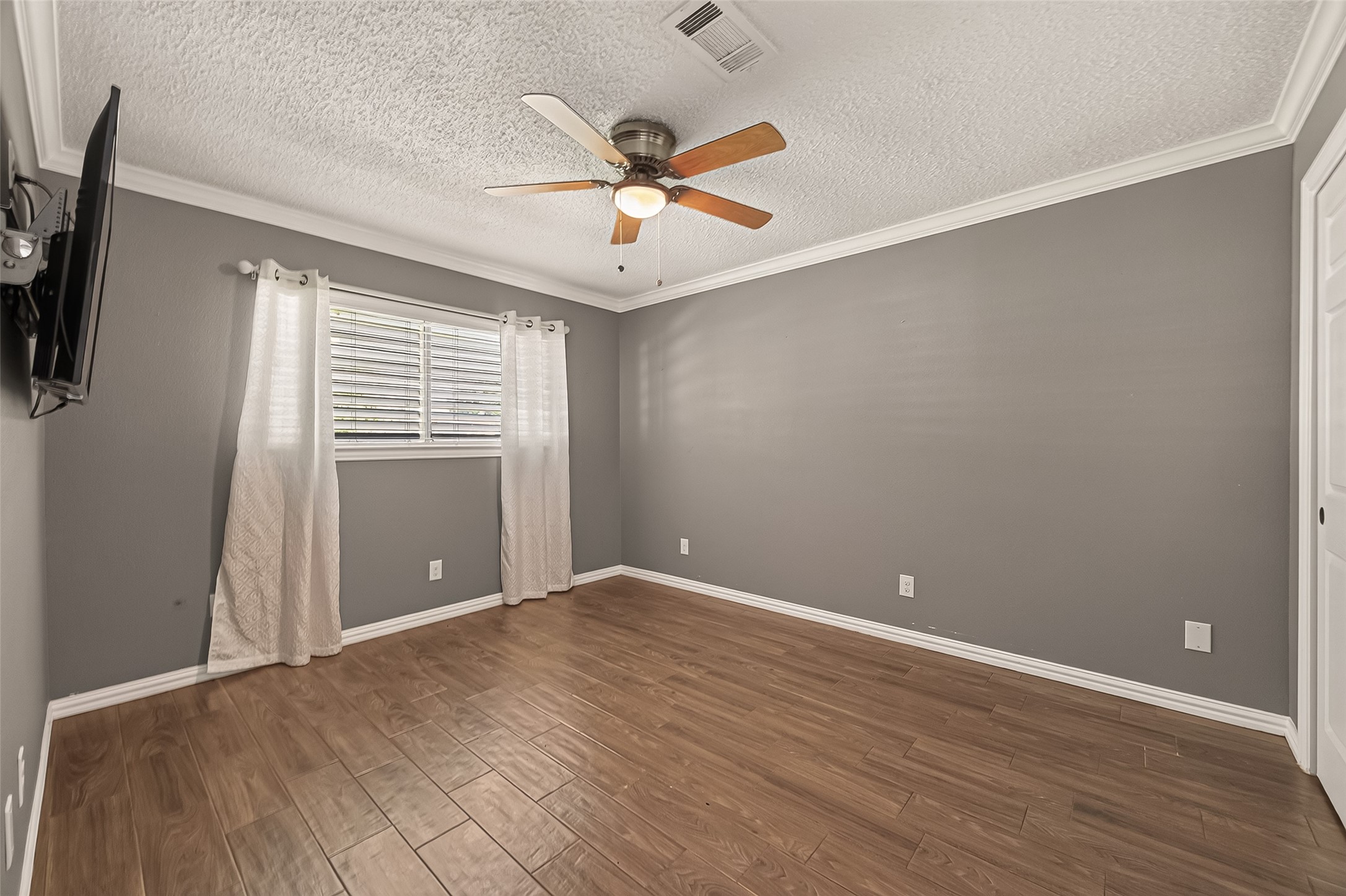 7502 Nightingale Circle, Texas City, TX 77591