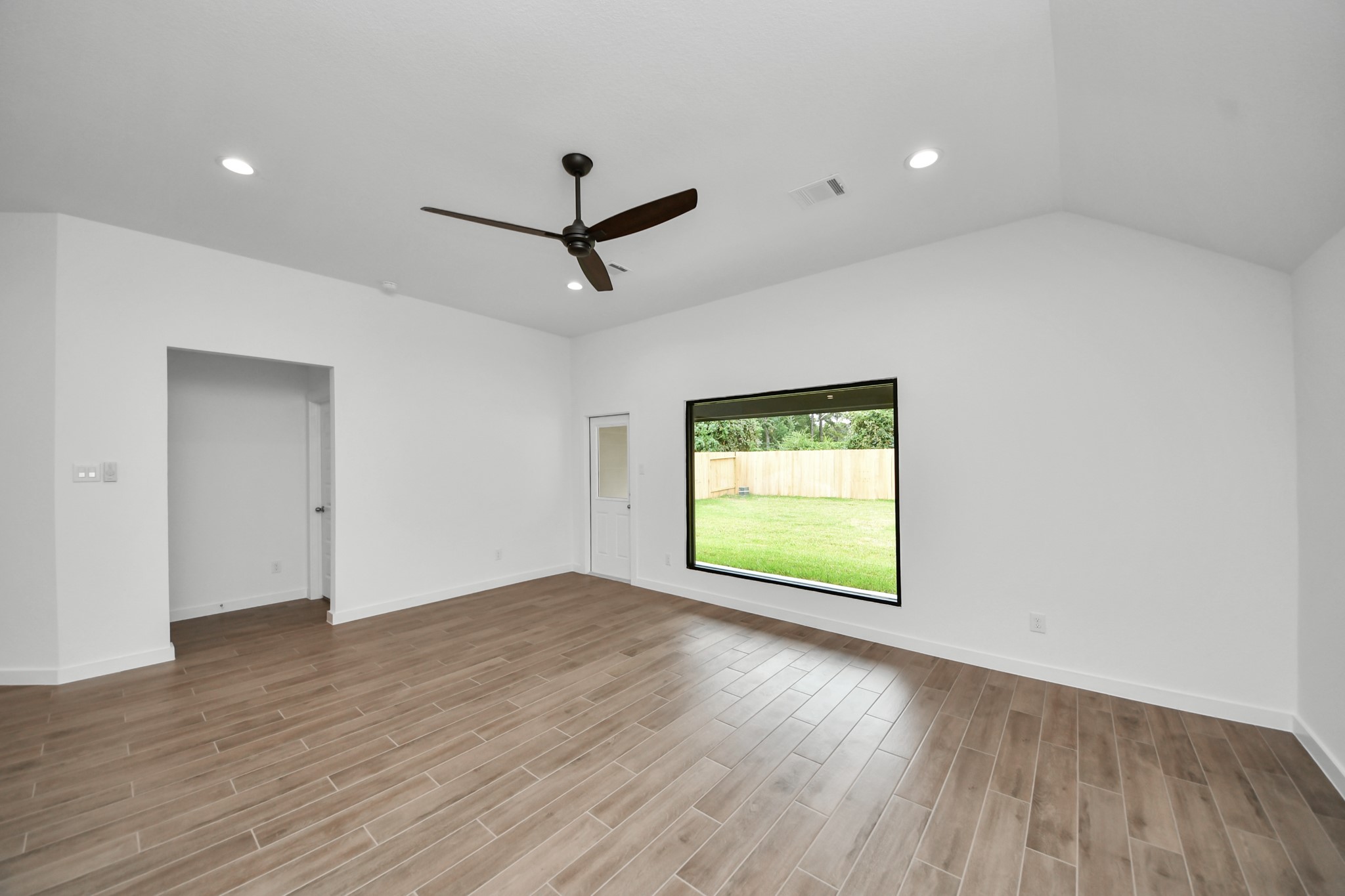 11719 Leafy Laurel Drive, Houston, TX 77066
