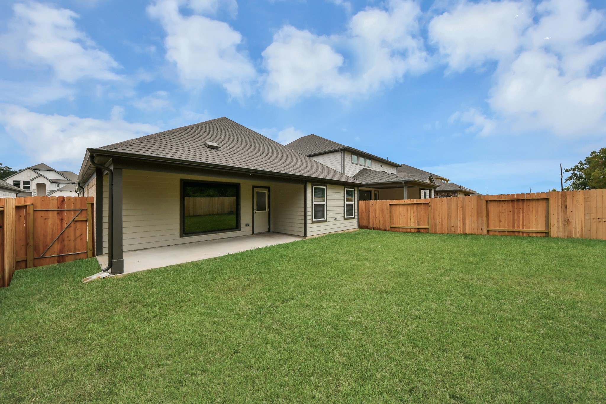 11719 Leafy Laurel Drive, Houston, TX 77066
