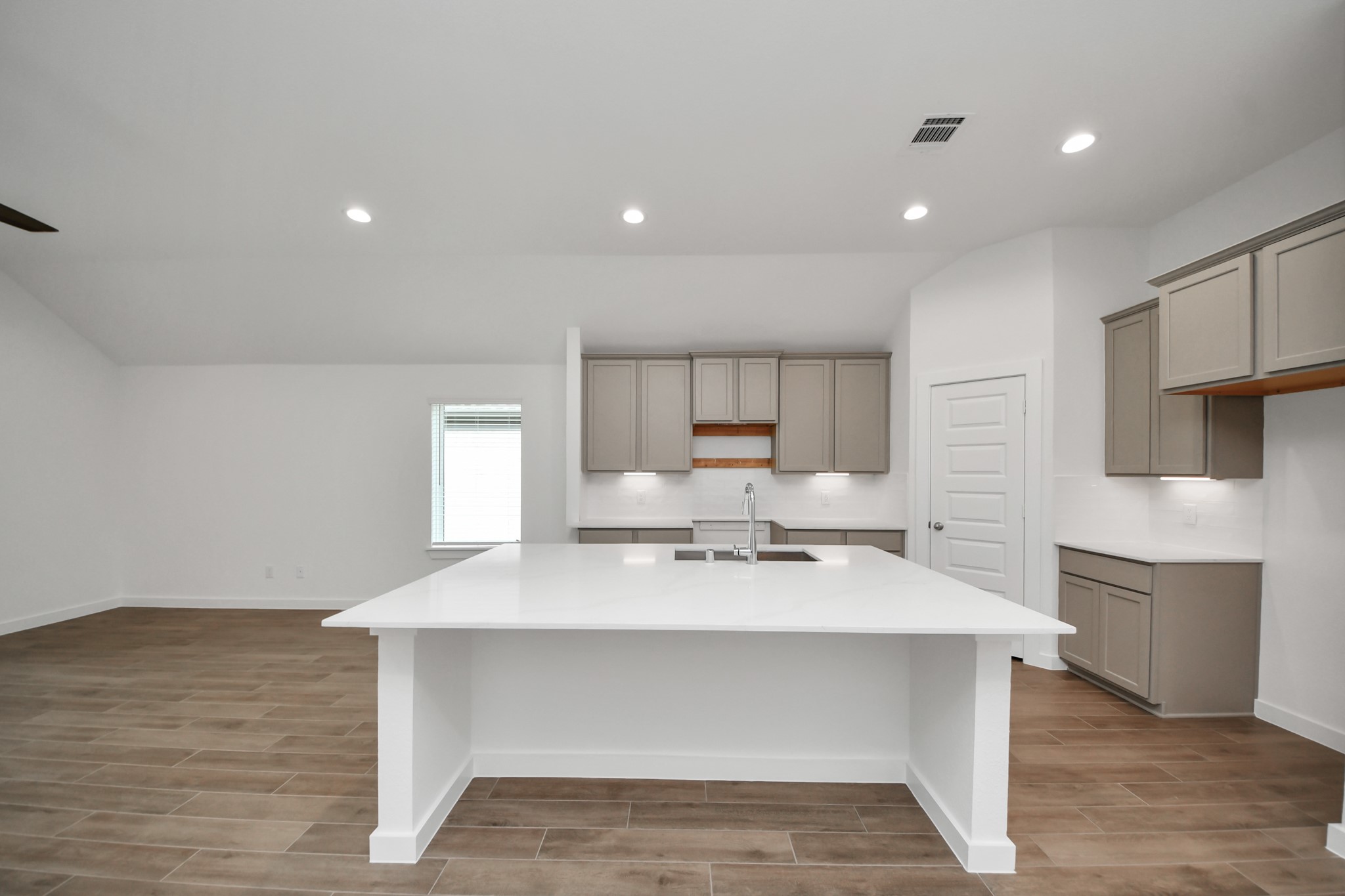 11719 Leafy Laurel Drive, Houston, TX 77066
