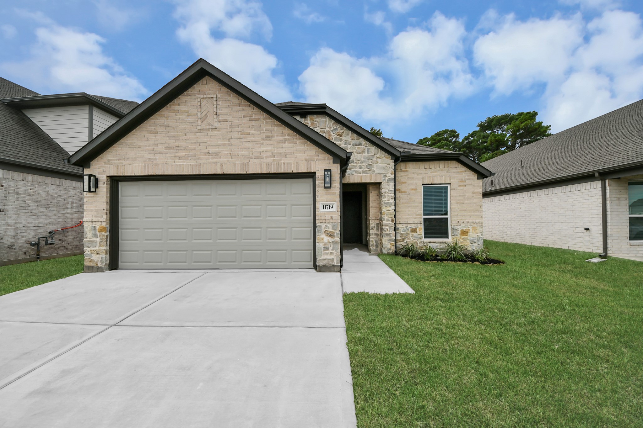 11719 Leafy Laurel Drive, Houston, TX 77066