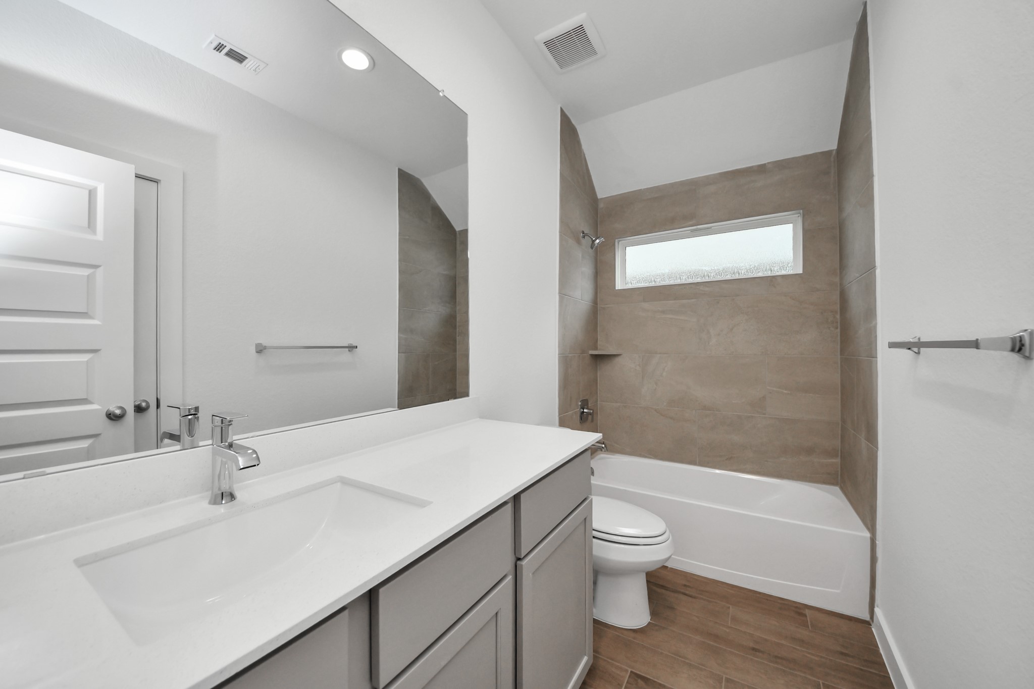 11719 Leafy Laurel Drive, Houston, TX 77066