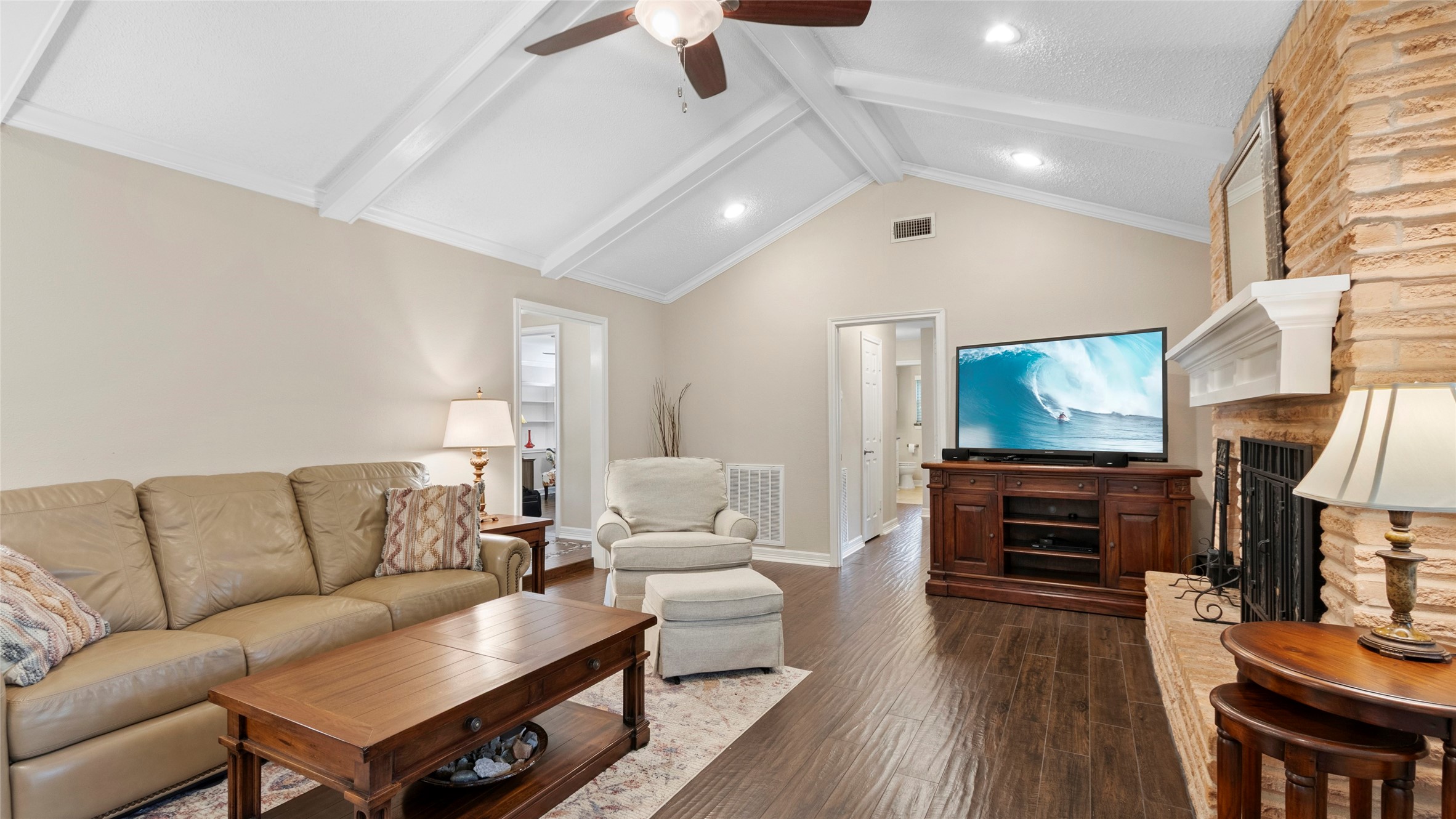 2704 Yorktown Drive, Dickinson, TX 77539