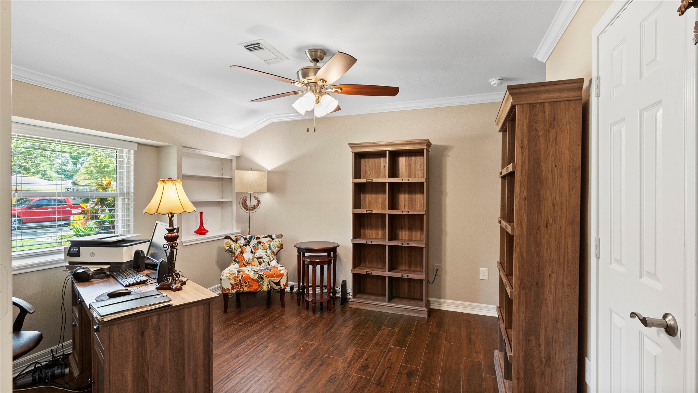 2704 Yorktown Drive, Dickinson, TX 77539