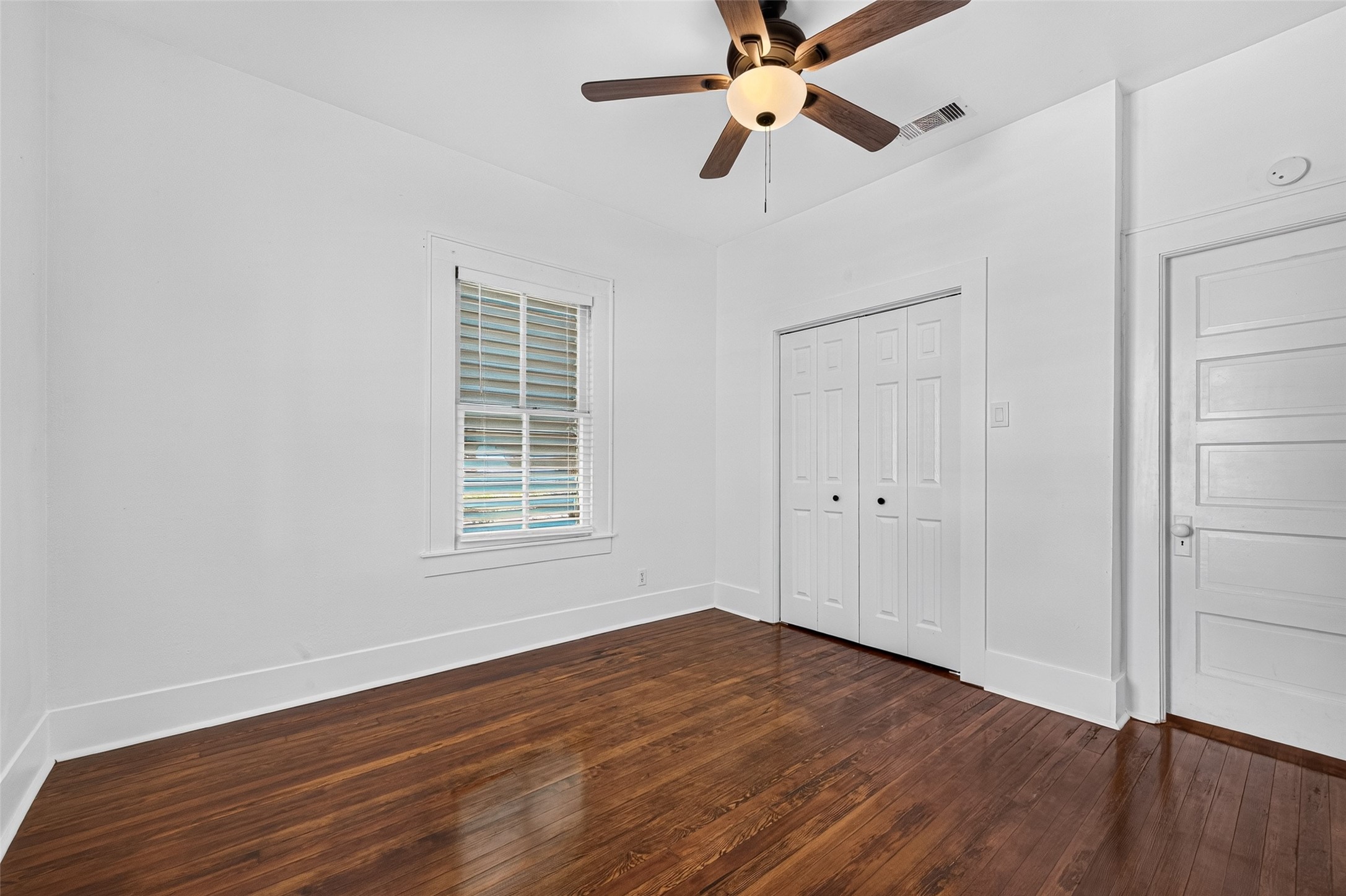 FRONT BEDROOM, FULL SIZED NEW CLOSET