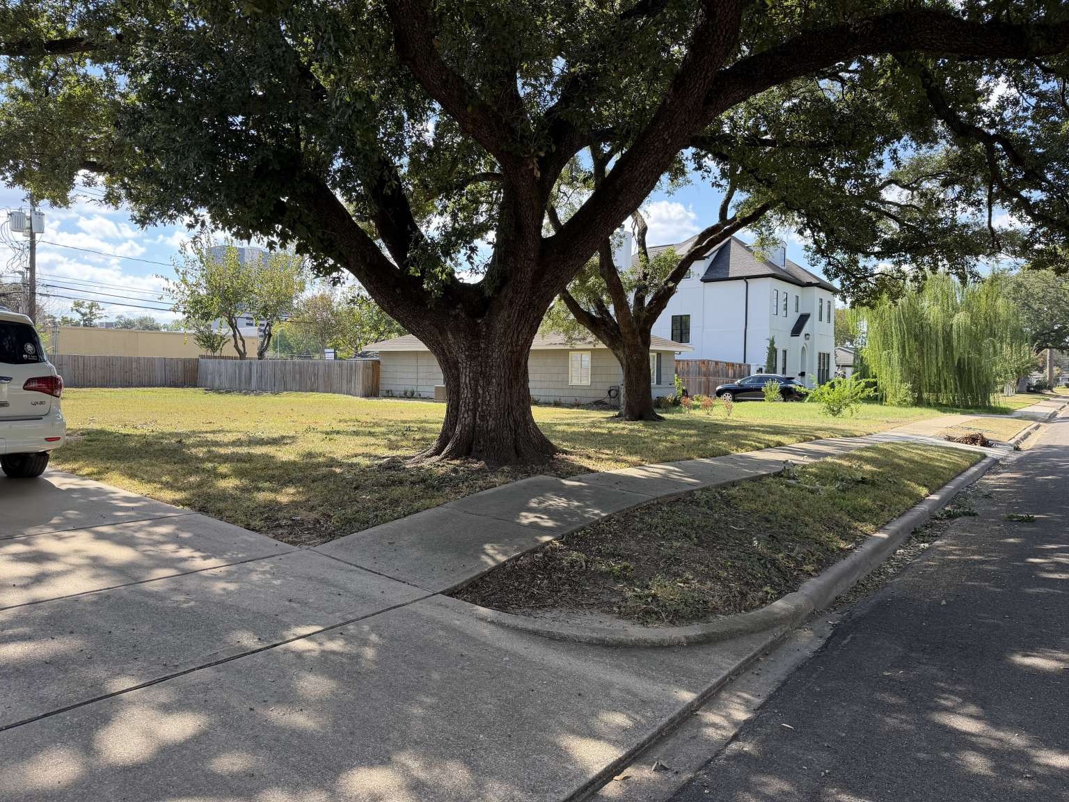 4019 Markham Street, Houston, TX 77027