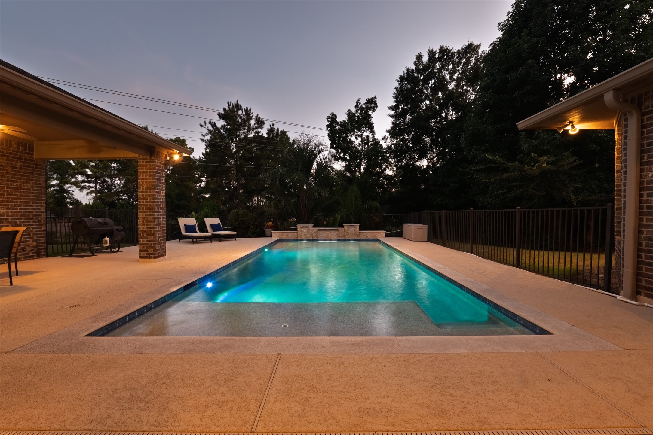 8992 Wind Jammer Lane, Montgomery, TX 77316