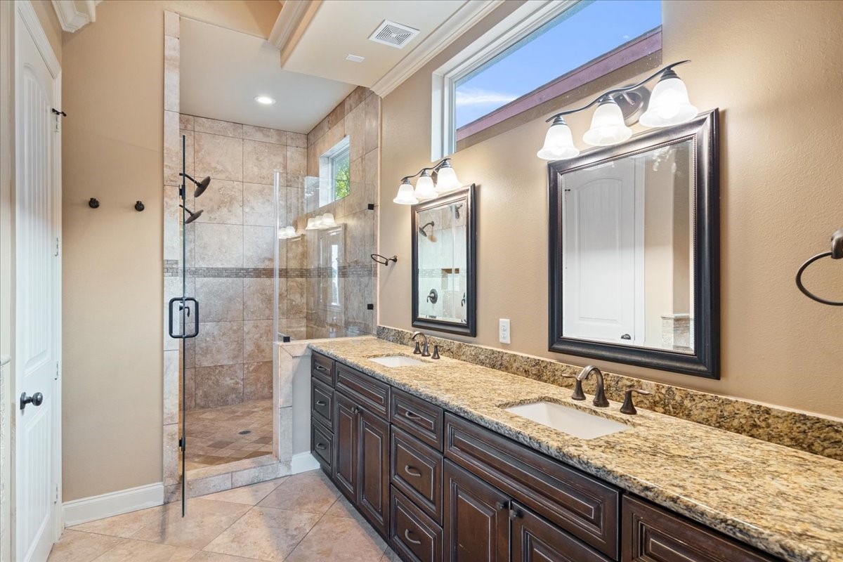 1518 Amundsen Street, Houston, TX 77009