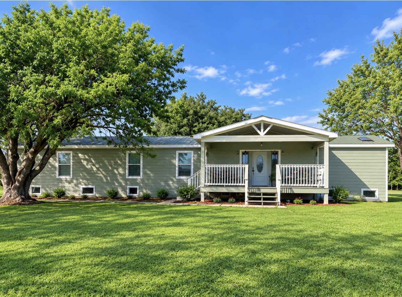 17343 Premium Drive, Hockley, TX 77447 17343 Premium Drive, Hockley, TX 77447