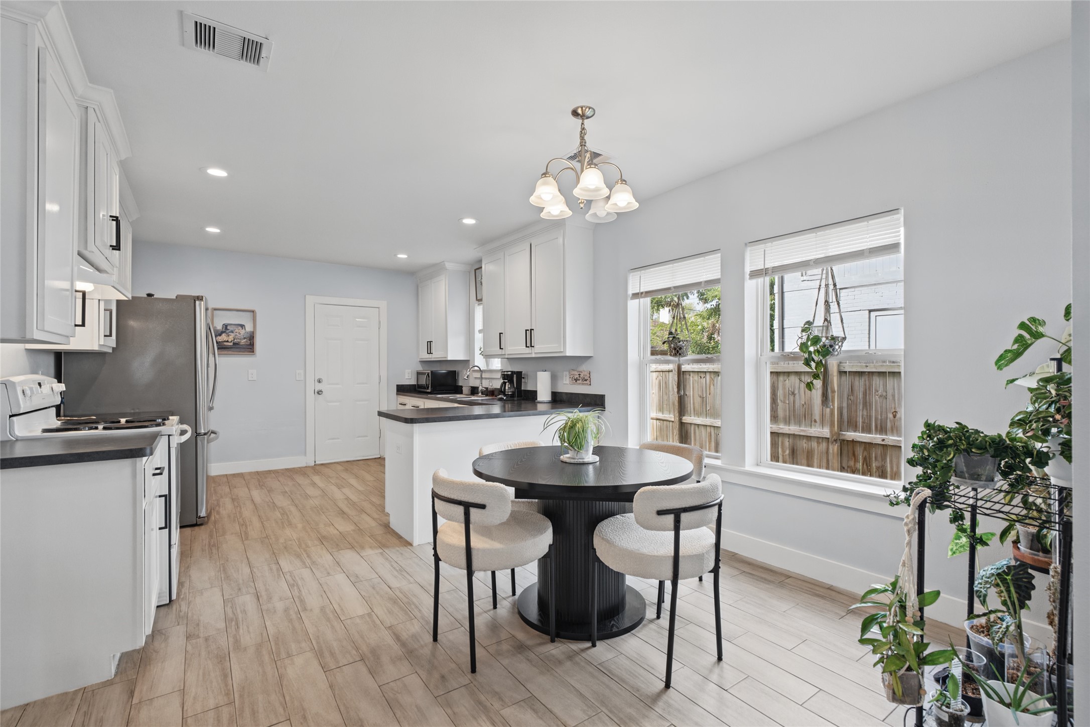 3434 Rosedale Street, Houston, TX 77004