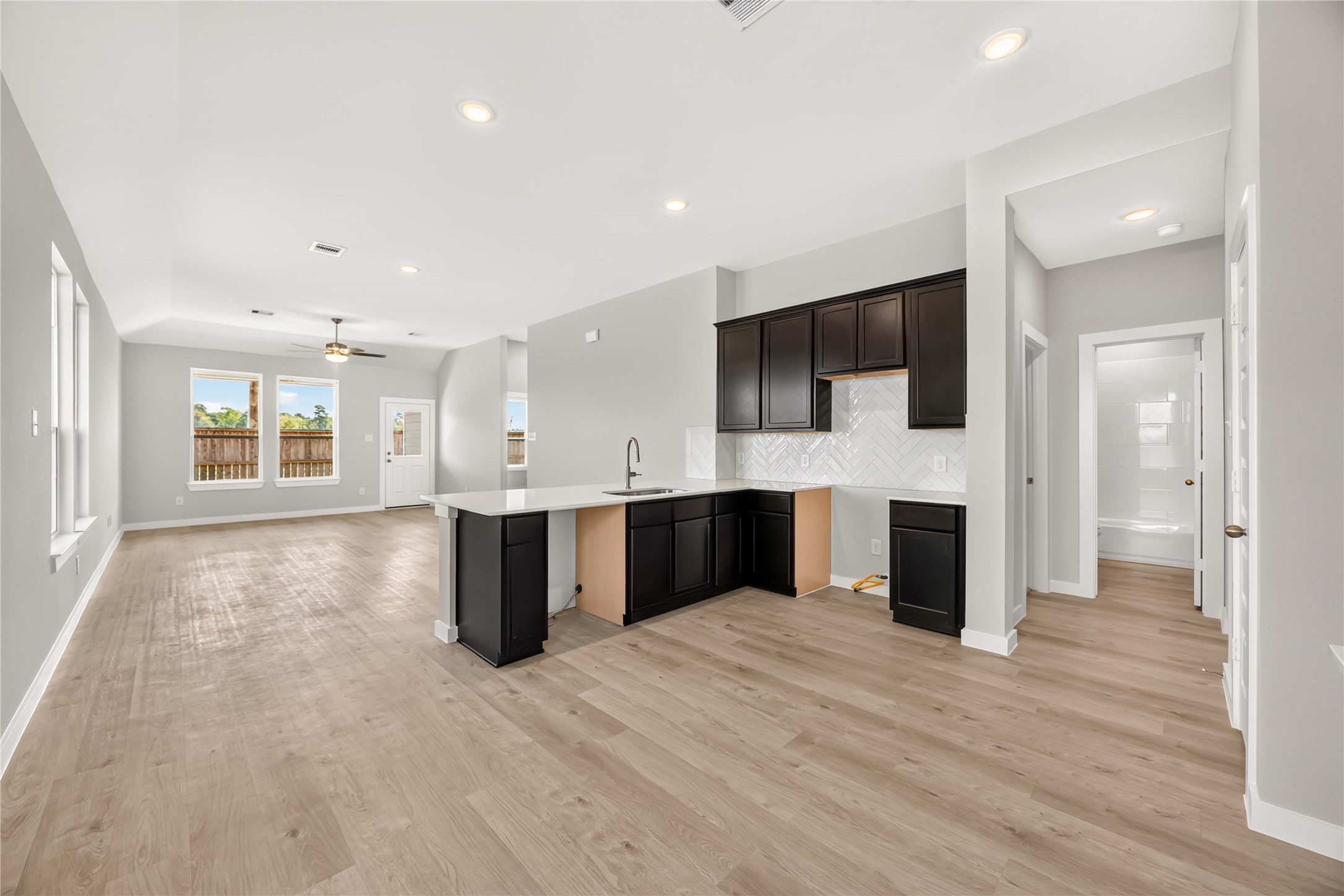 11925 Avian Avenue, Conroe, TX 77303