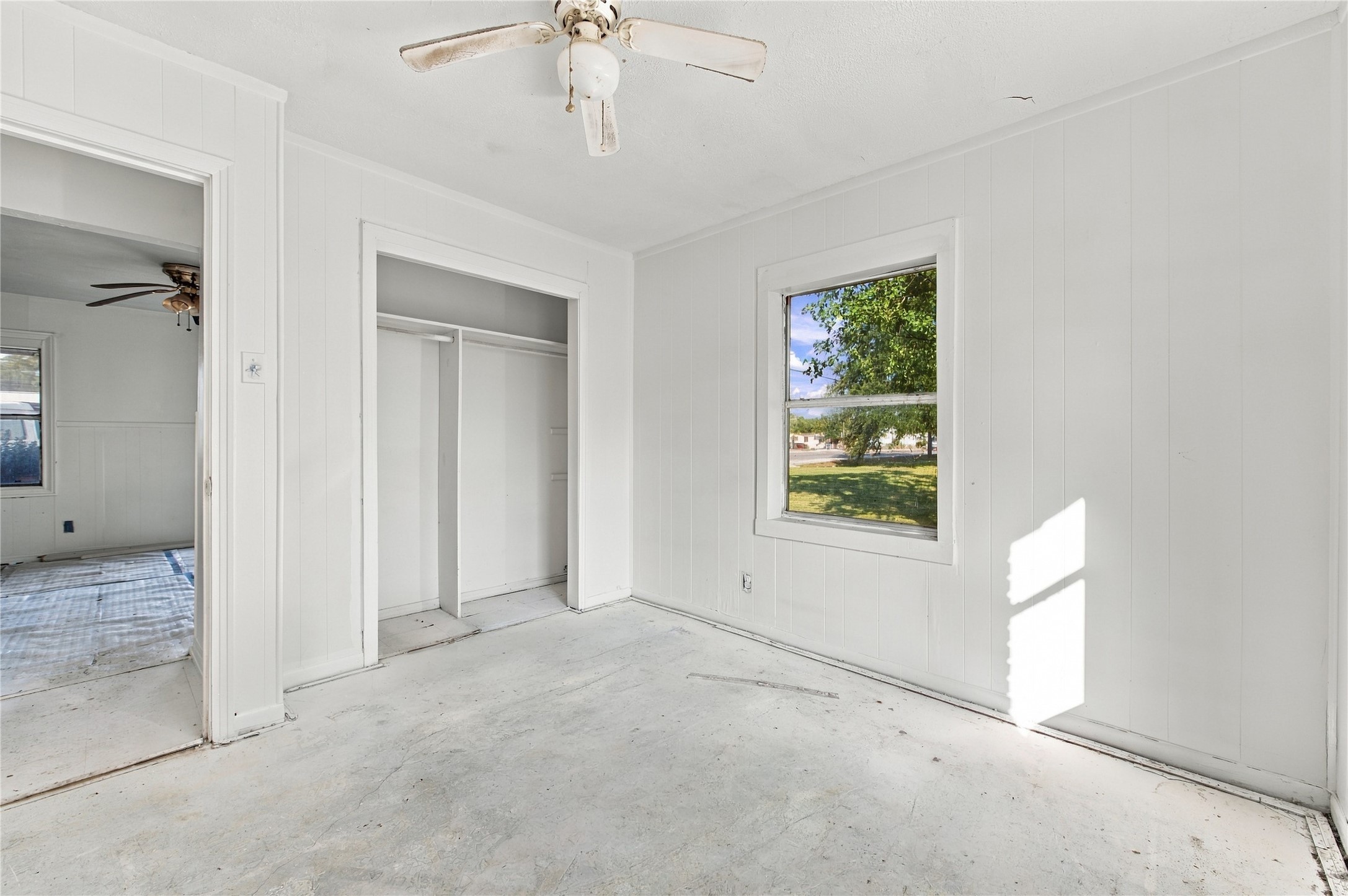 915 Main Street, La Marque, TX 77568