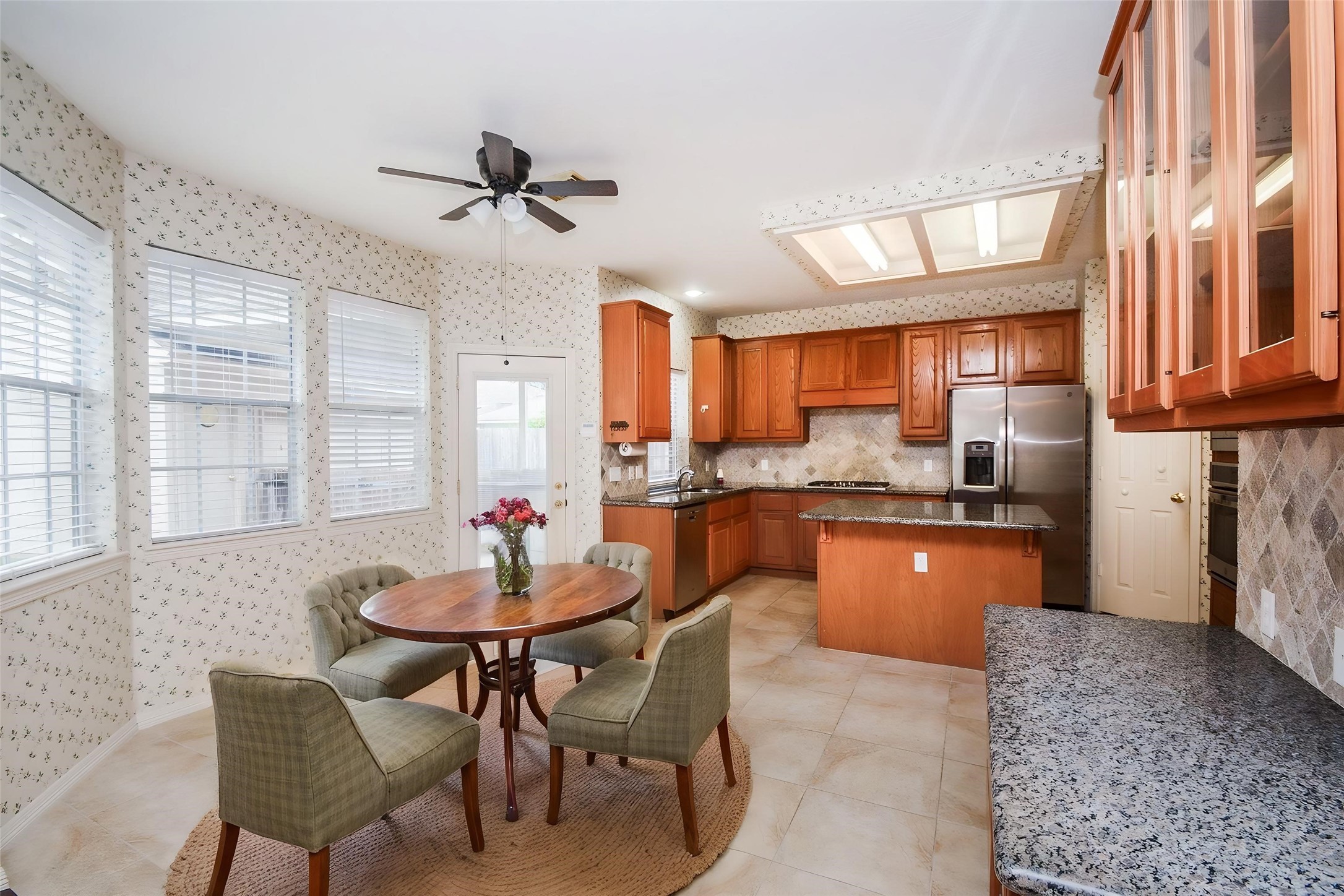 Virtually staged breakfast area