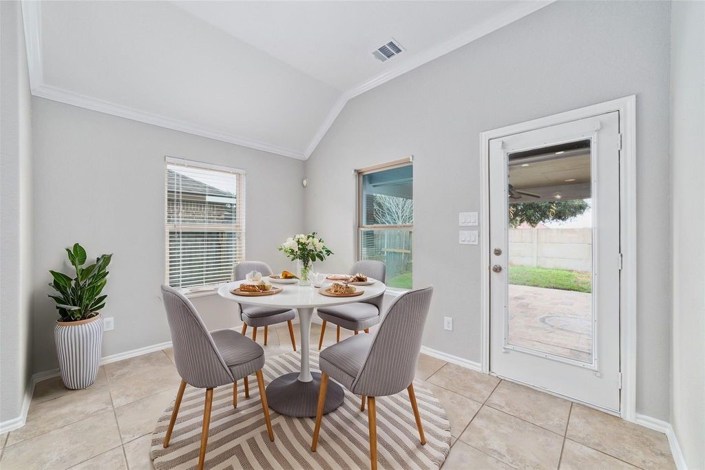 6834 Pear Point Lane, Richmond, TX 77469
