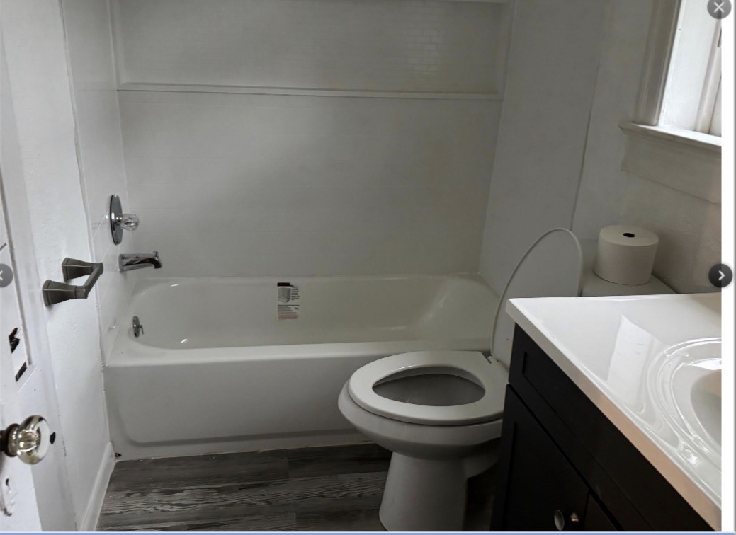 1614 W Sidnor Street, Alvin, TX 77511 1614 W Sidnor Street, Alvin, TX 77511