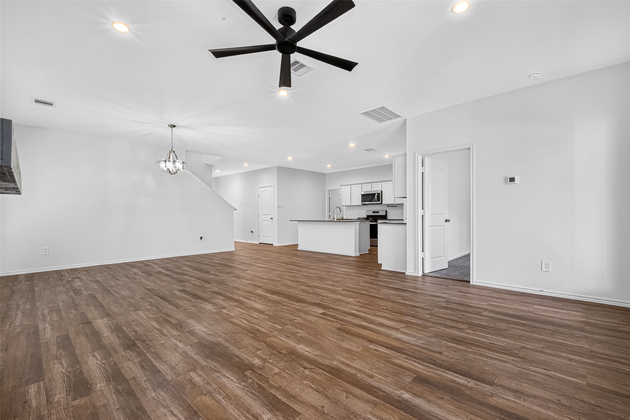 12818 Sunny Pass, Willis, TX 77318