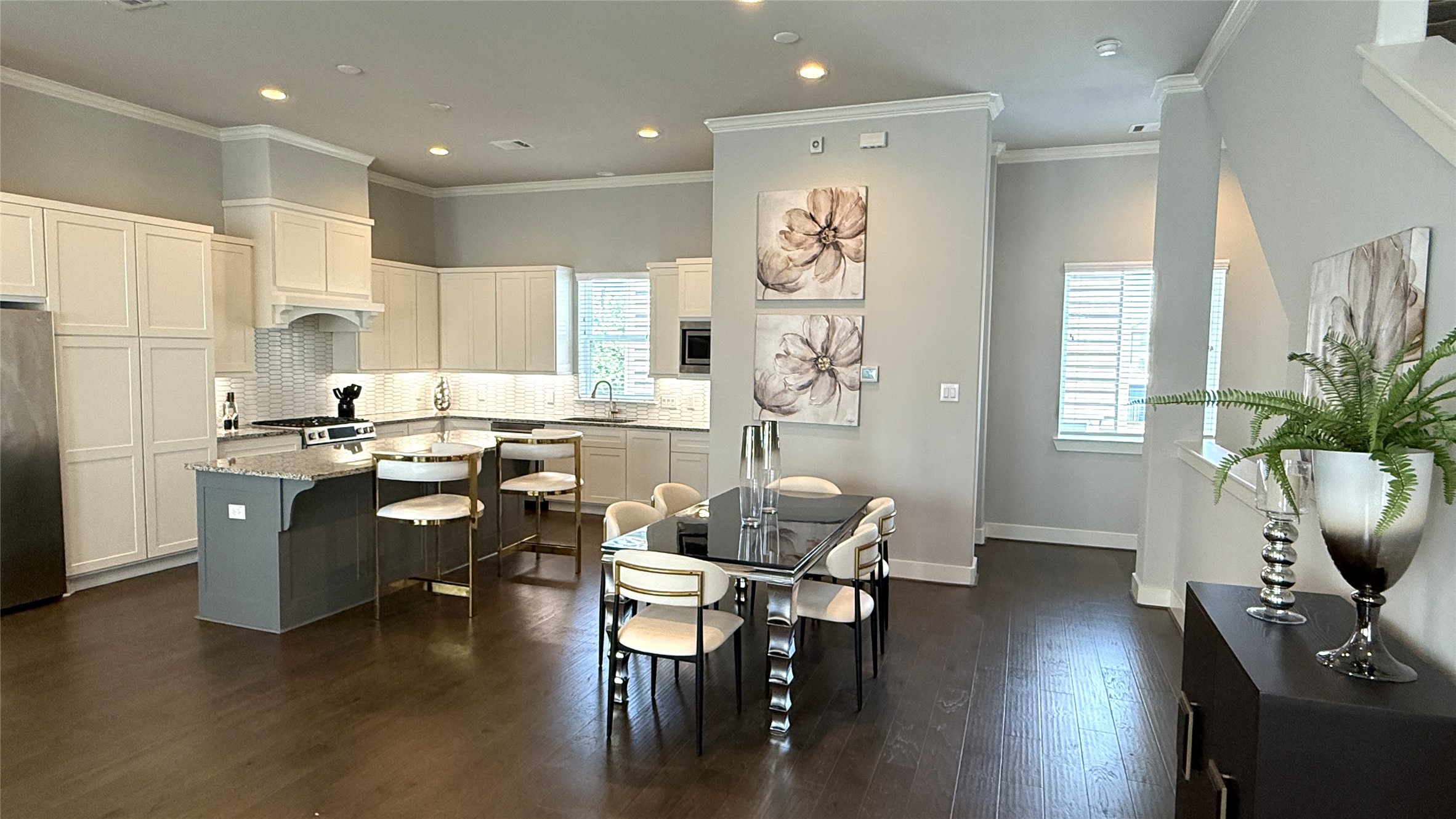 10906 Brookeshire Chase Lane, Houston, TX 77043
