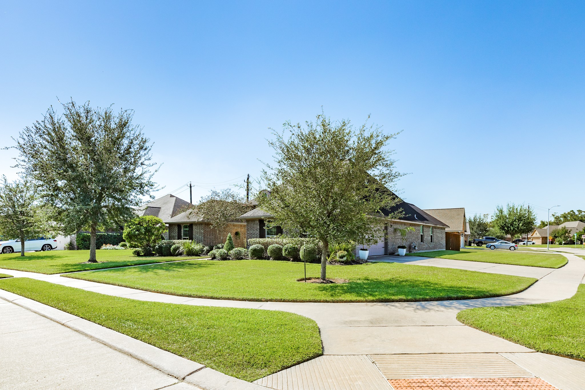 101 Rock Rose Lane, Lake Jackson, TX 77566