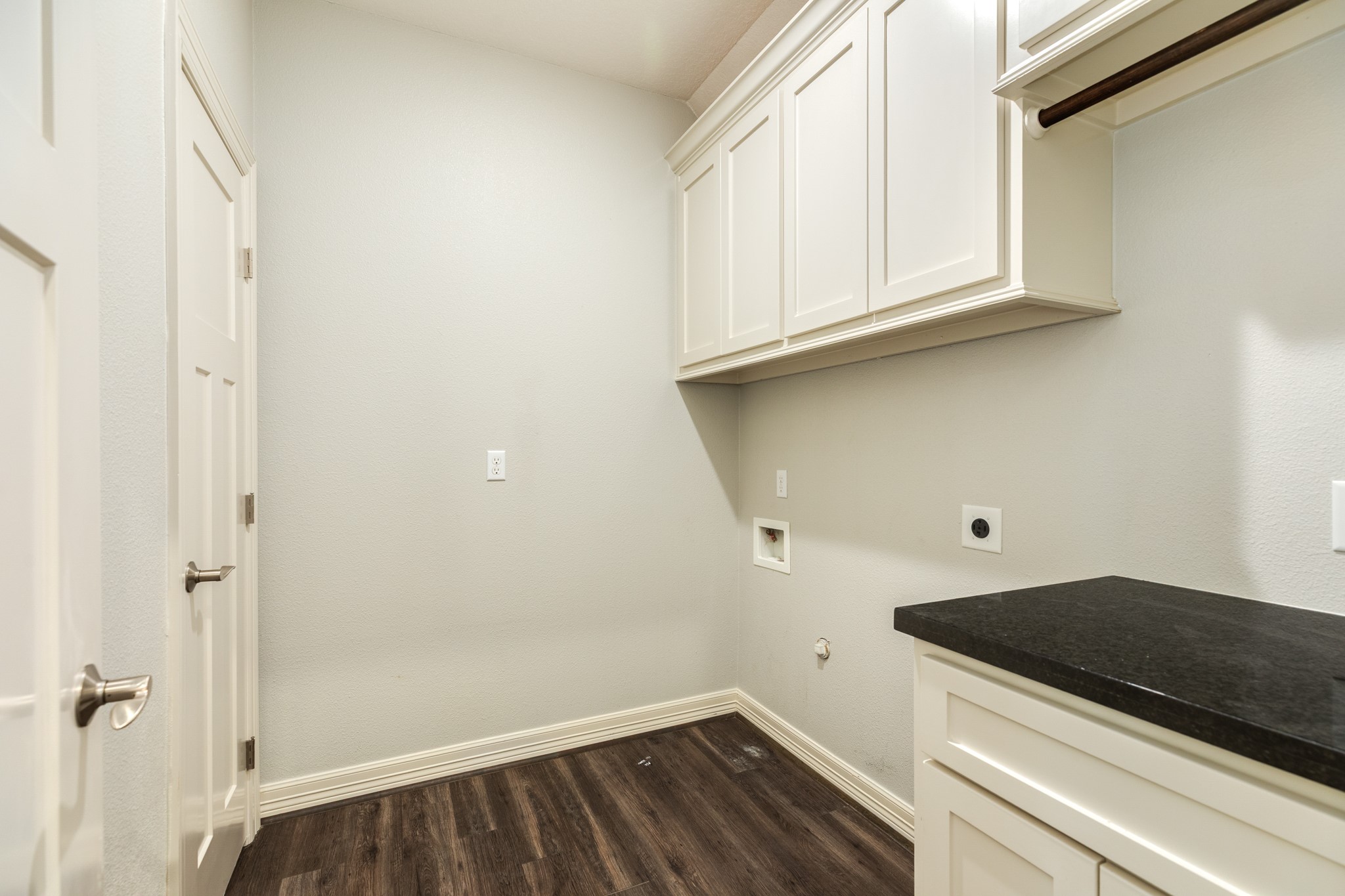 101 Rock Rose Lane, Lake Jackson, TX 77566