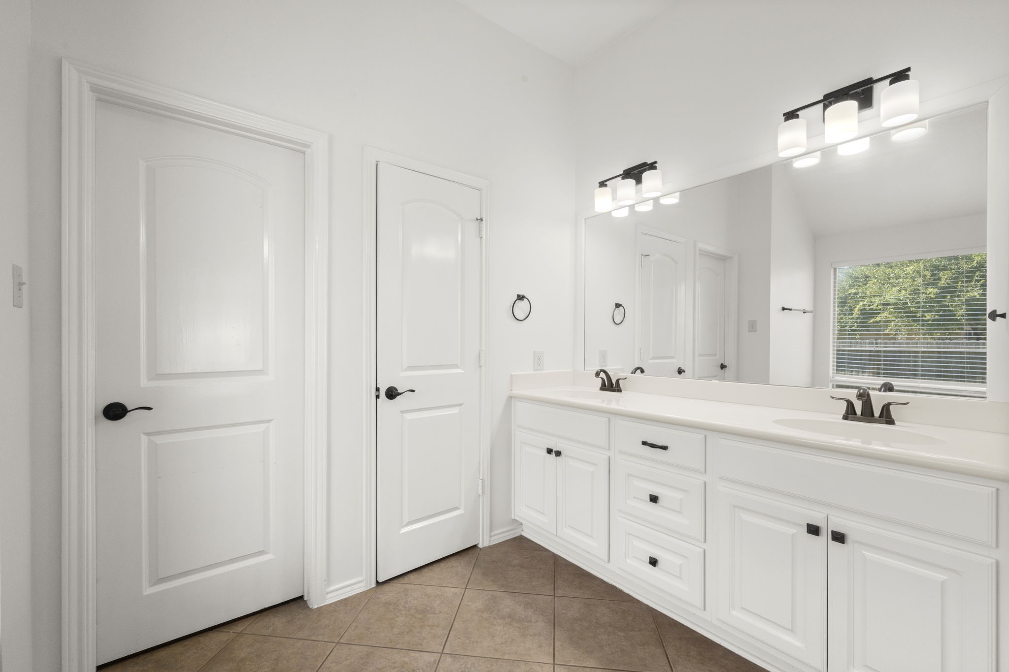 27702 Amy Willow Lane, Spring, TX 77386