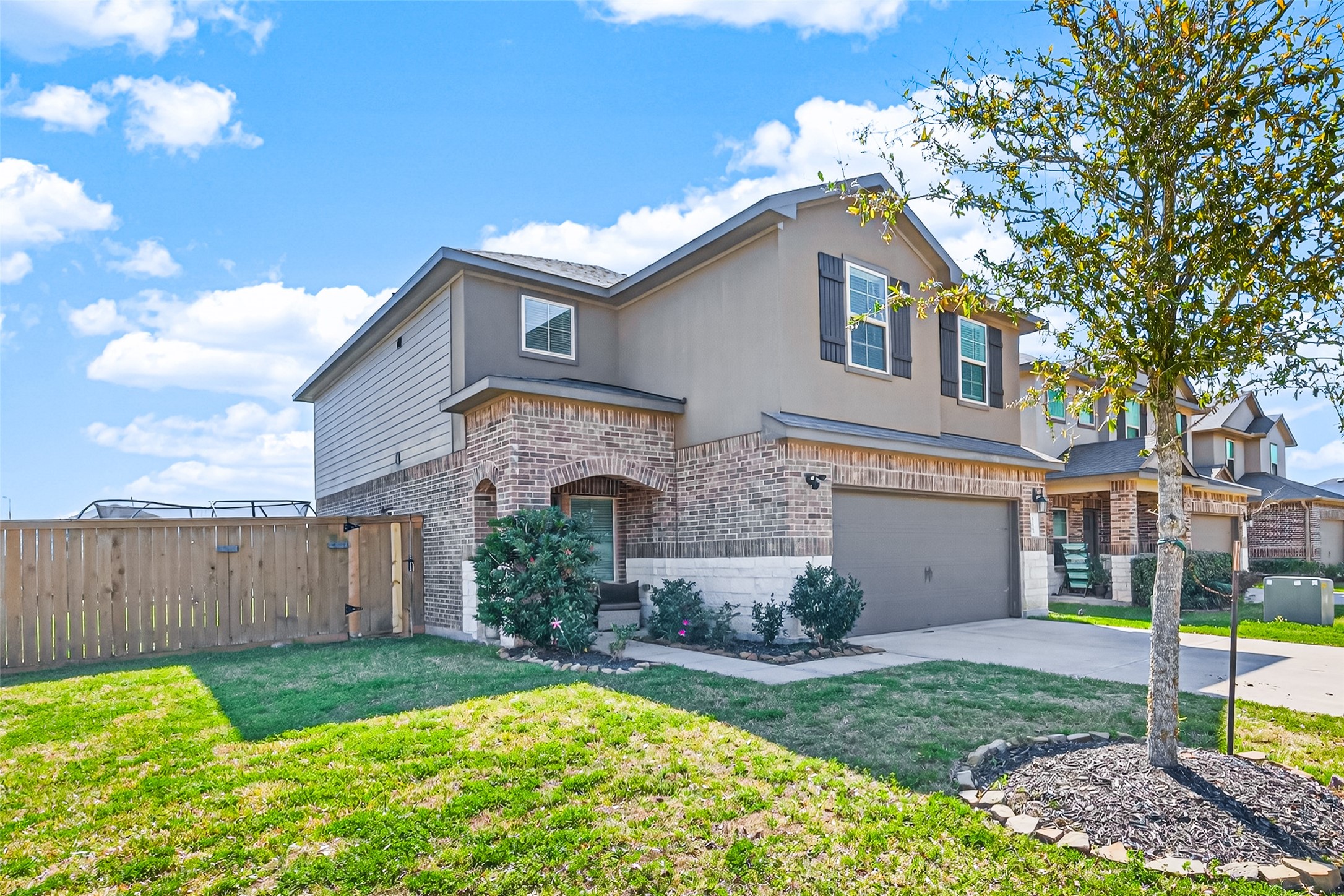 13009 Leisure Cove Drive, Texas City, TX 77568