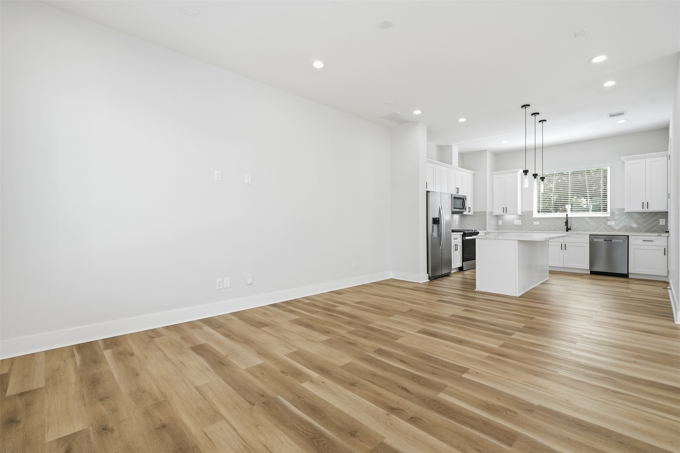 2304 Hoskins Drive, #C, Houston, TX 77080