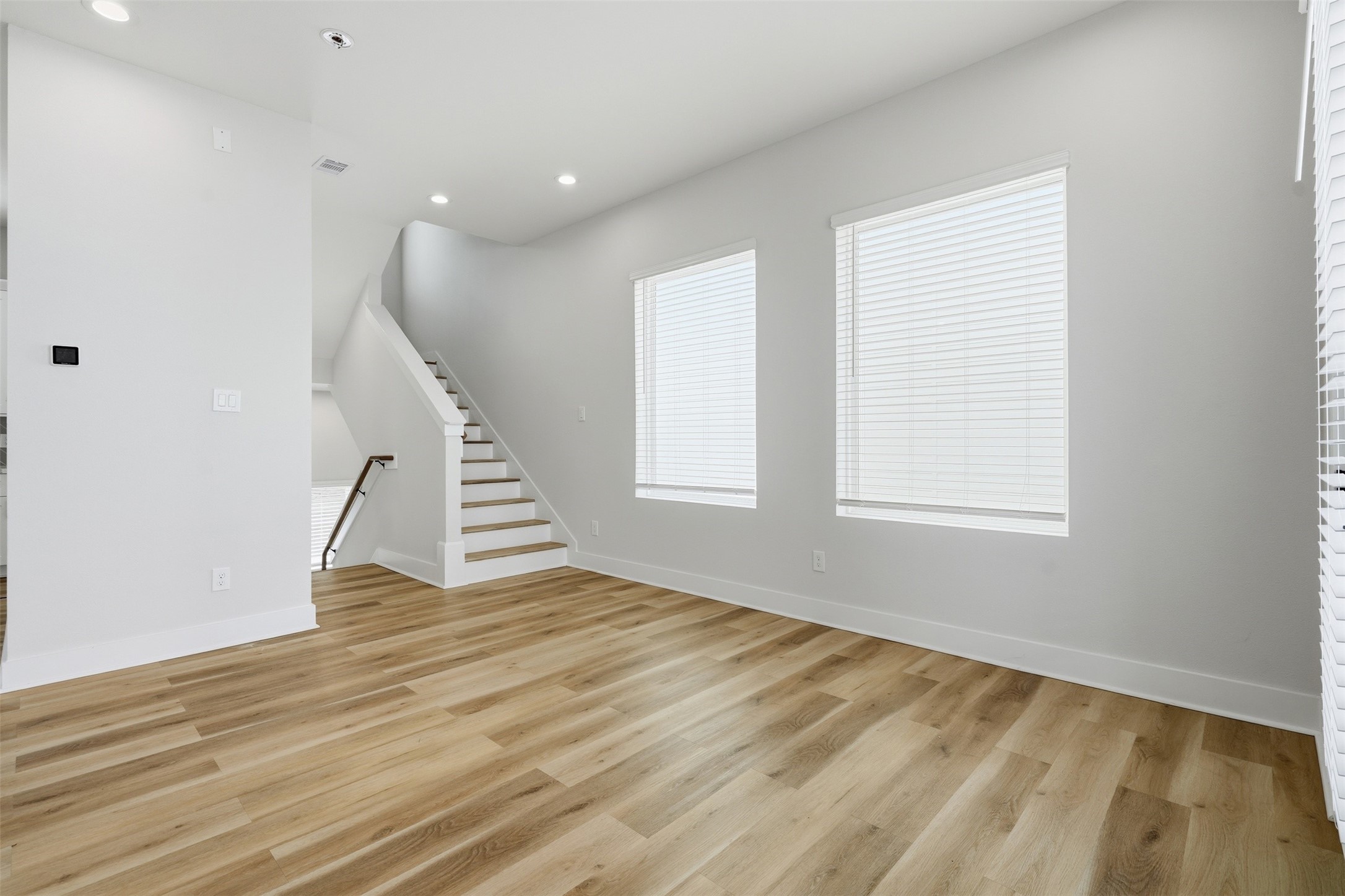2304 Hoskins Drive, #C, Houston, TX 77080 2304 Hoskins Drive, #C, Houston, TX 77080