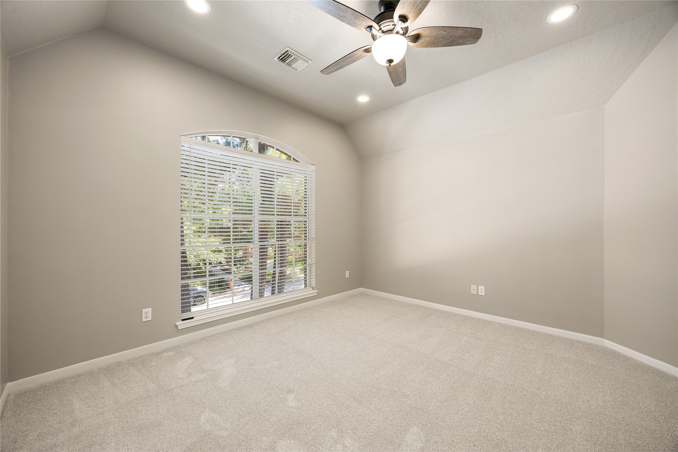 3511 Spruce Park Circle, Kingwood, TX 77345