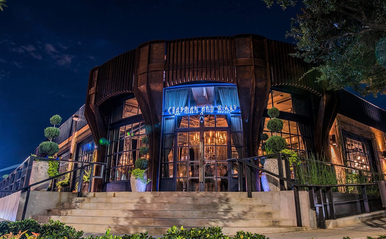 Restaurants and Lounges nearby
