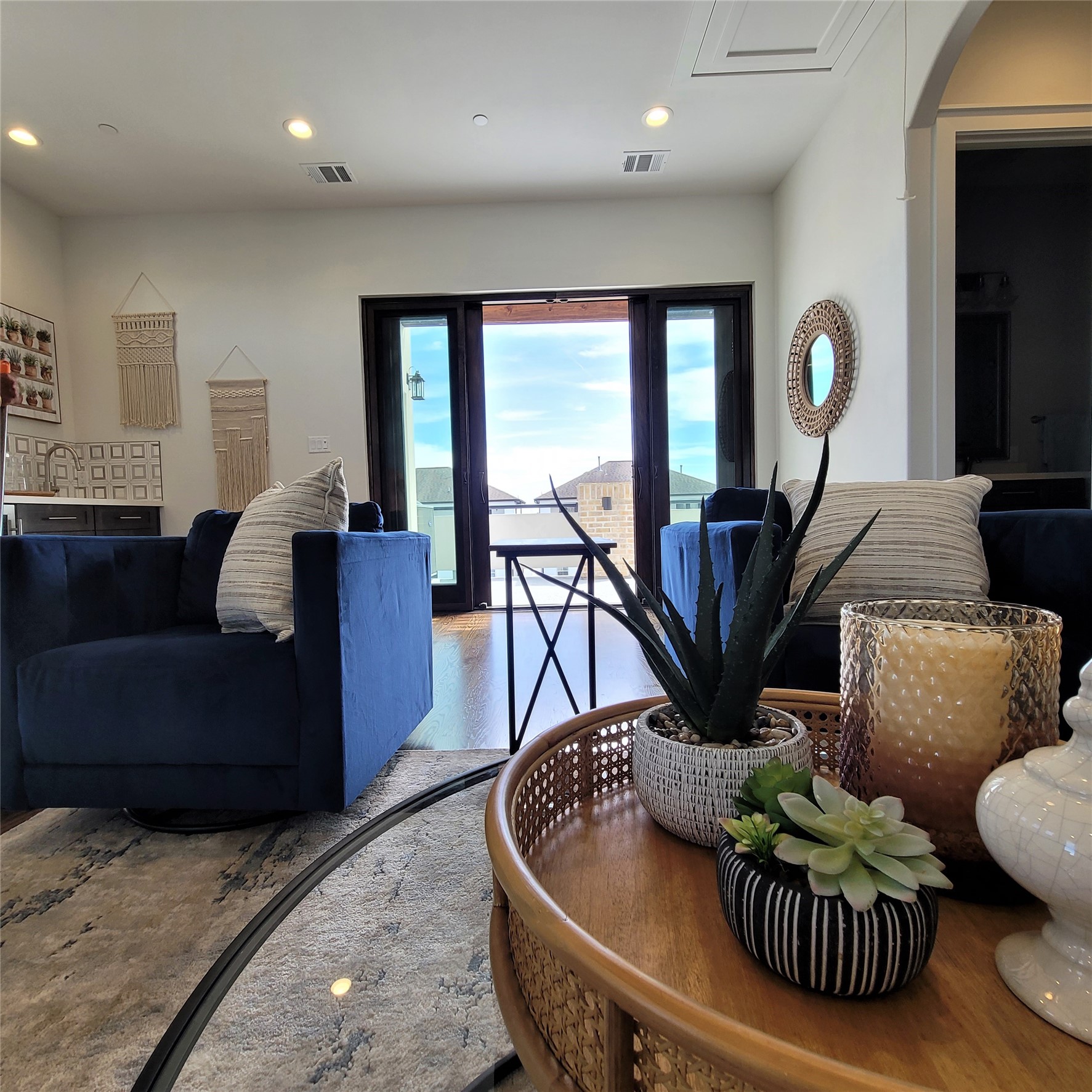 Extended Game room area with outdoor patio