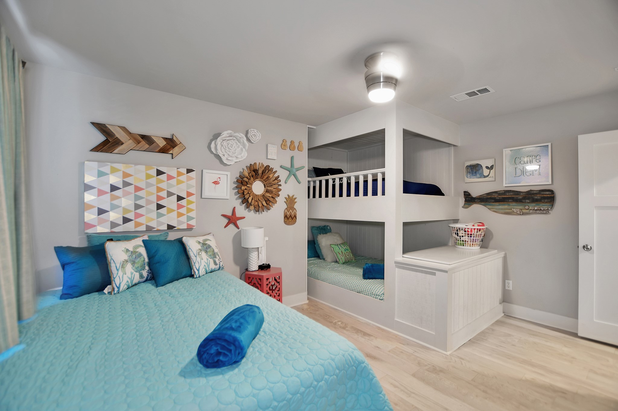 2570 Tide Drive, Port Bolivar, TX 77650