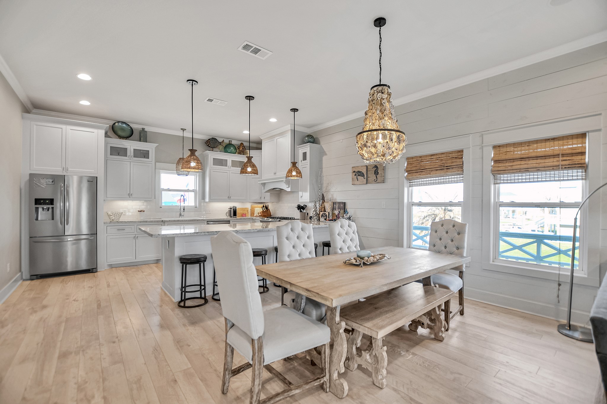 2570 Tide Drive, Port Bolivar, TX 77650
