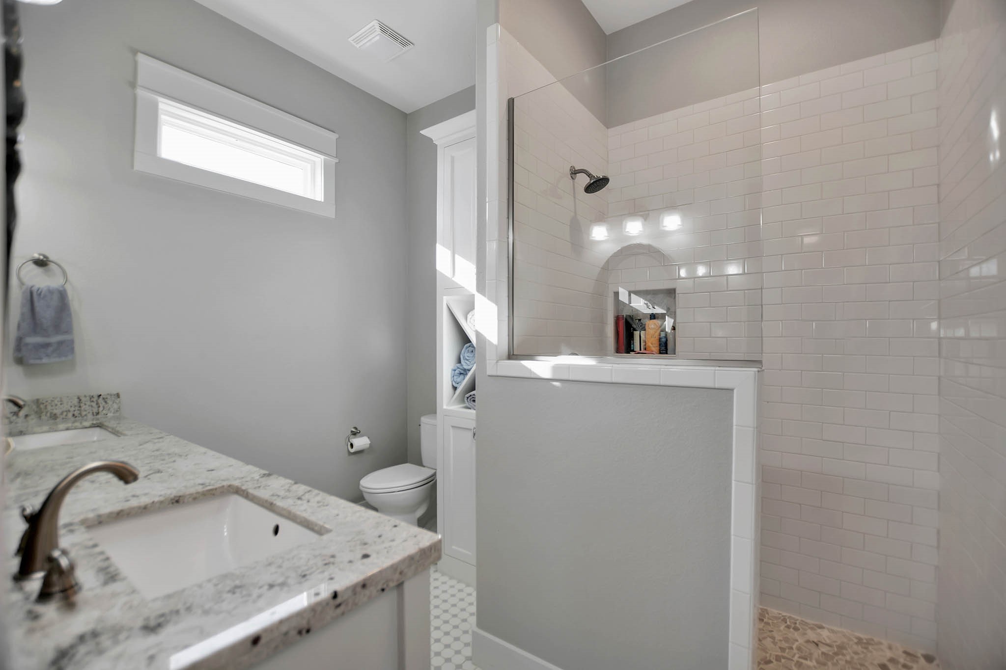 2570 Tide Drive, Port Bolivar, TX 77650