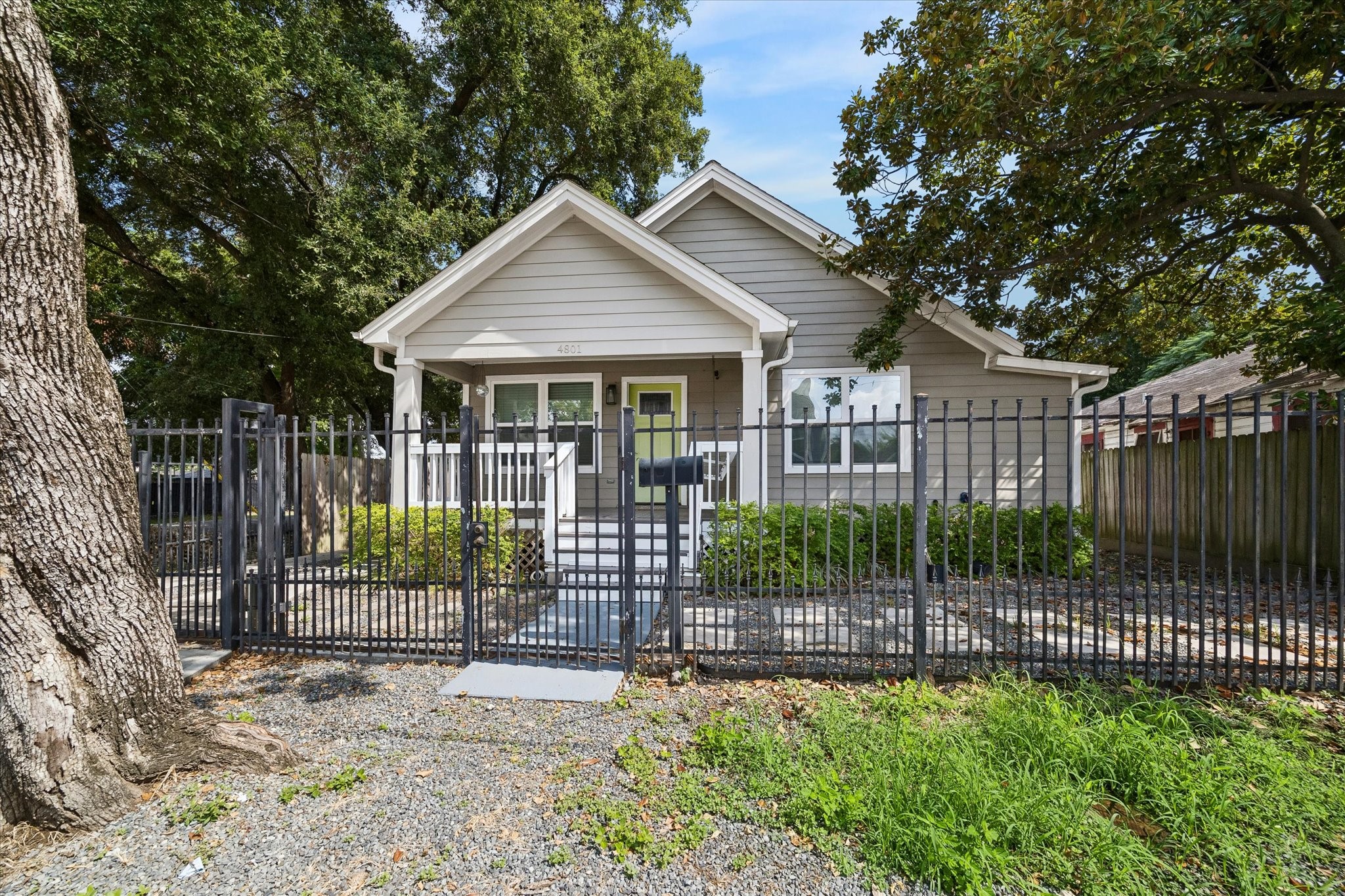 4801 Avenue H, Houston, TX 77011