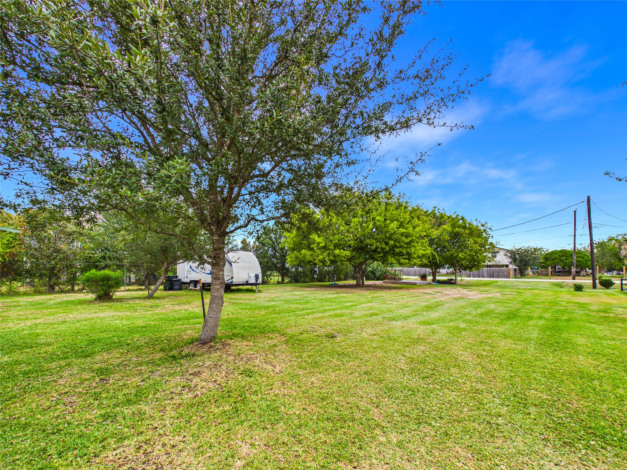 Deep View - 3 lots Deep View - 3 lots