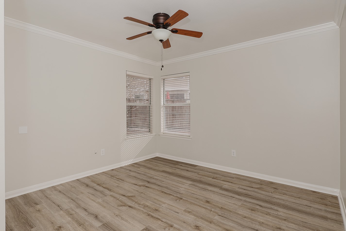 Secondary bedroom