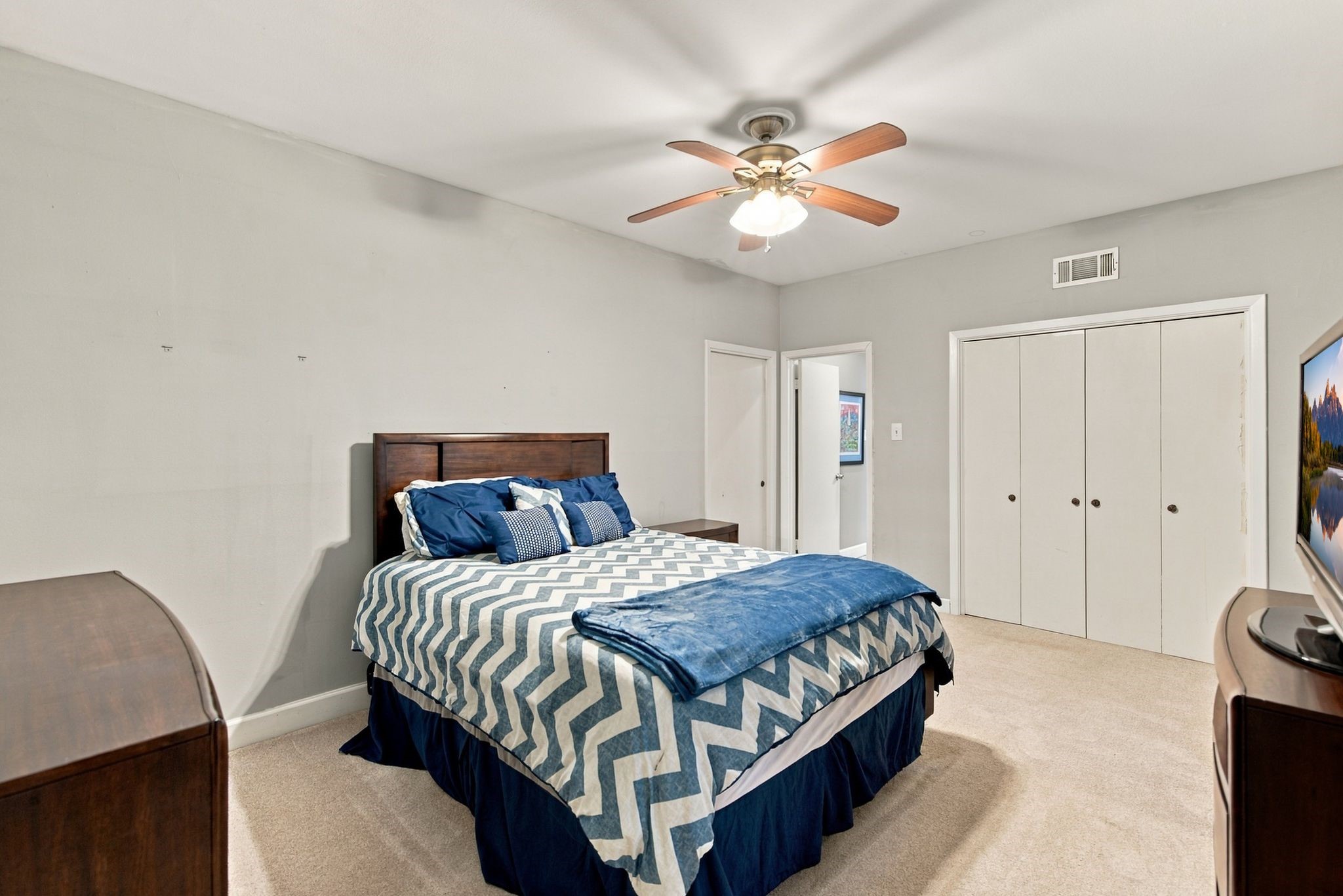 2935 W FM 1462, Rosharon, TX 77583