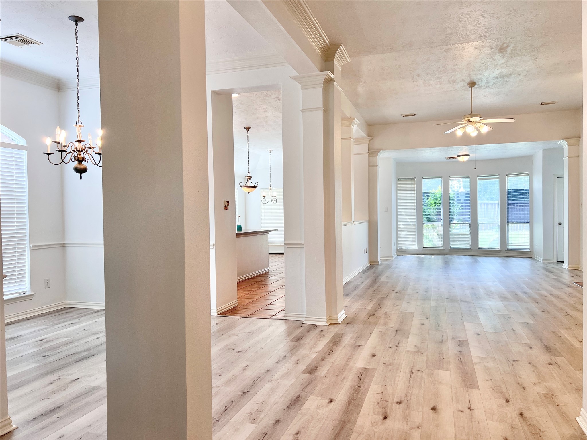 Open floor plan with nice architectural Columns