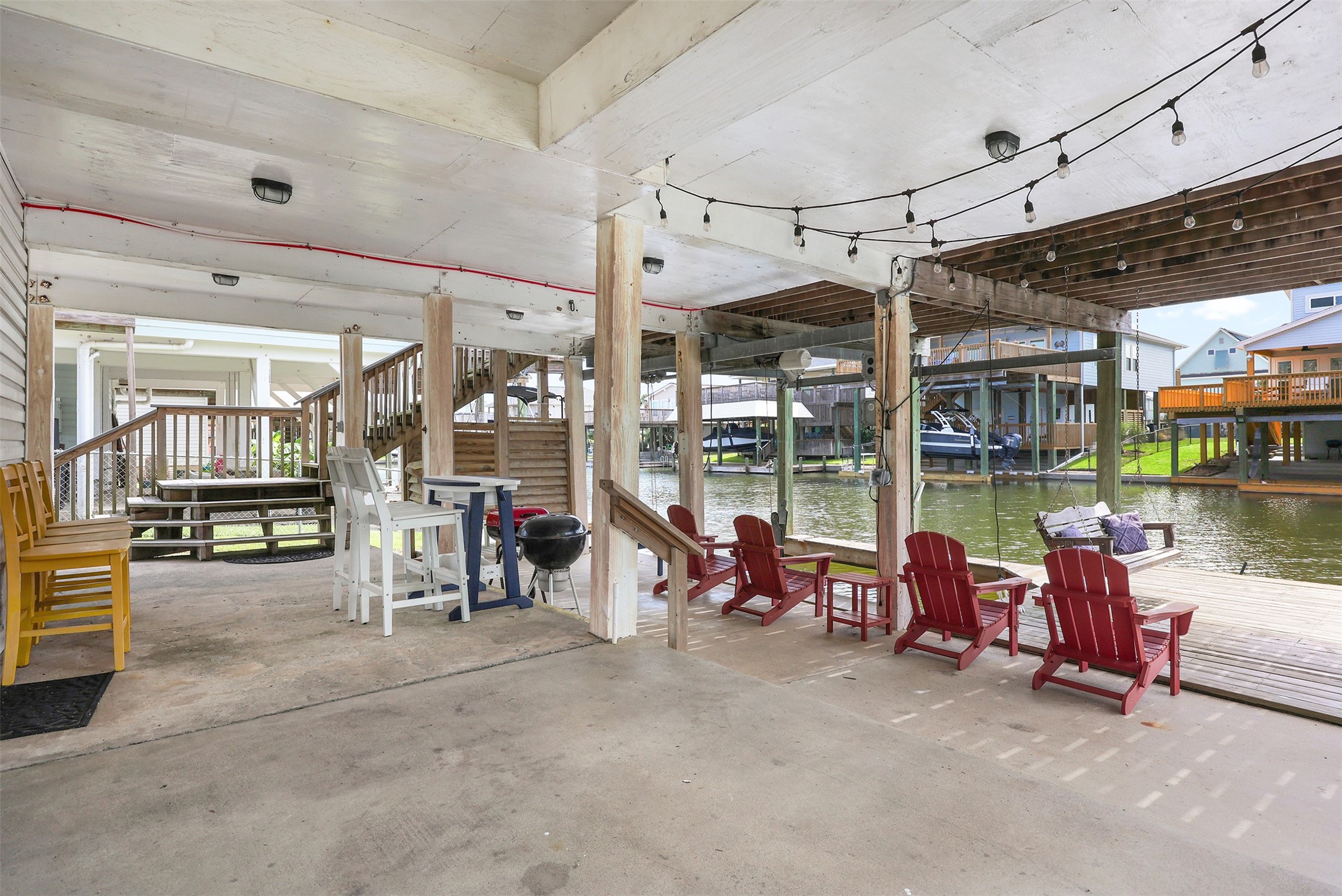 22113 Yoakum Drive, Galveston, TX 77554